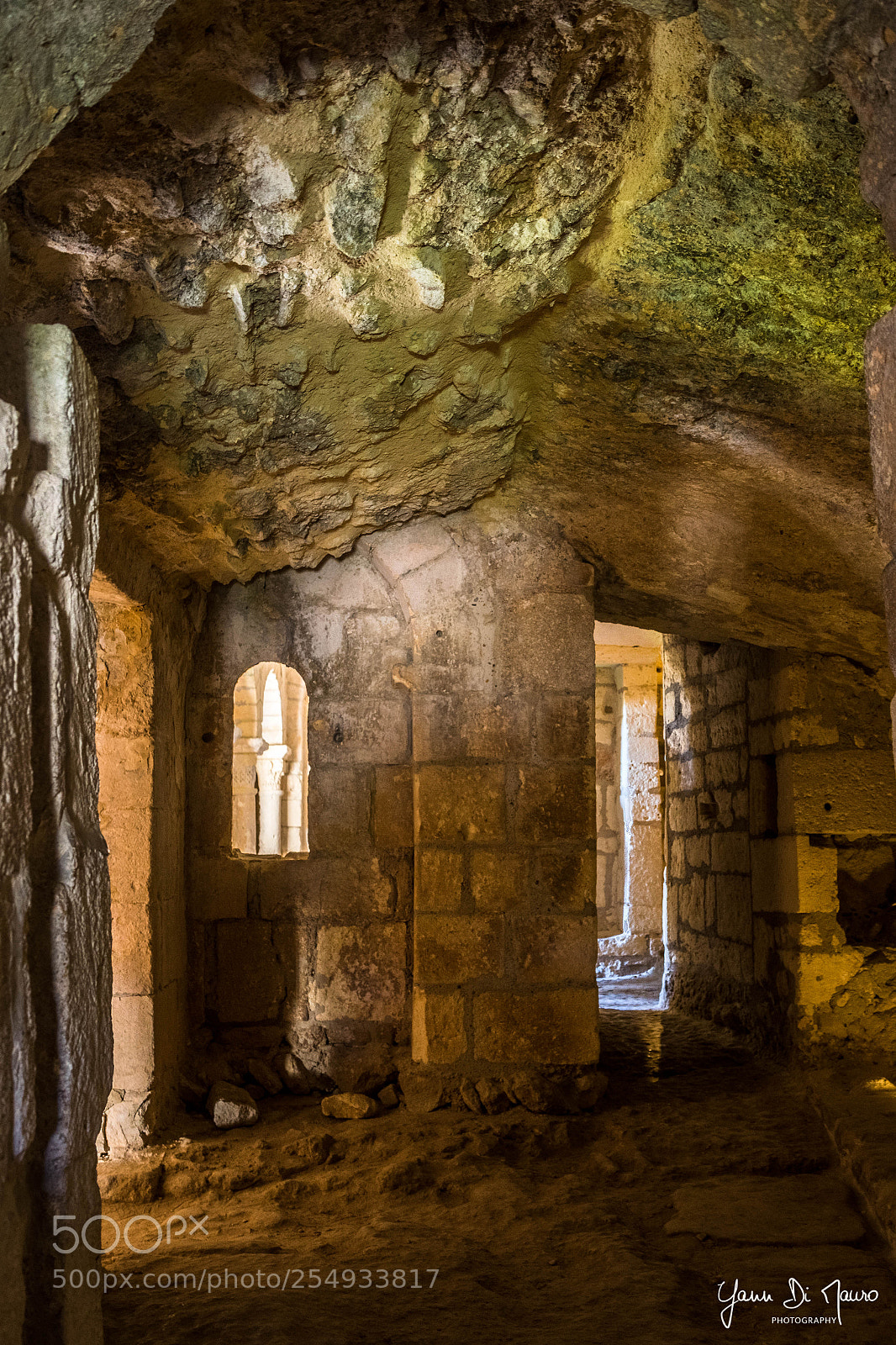 Canon EOS 7D Mark II sample photo. Abbaye de montmajour photography