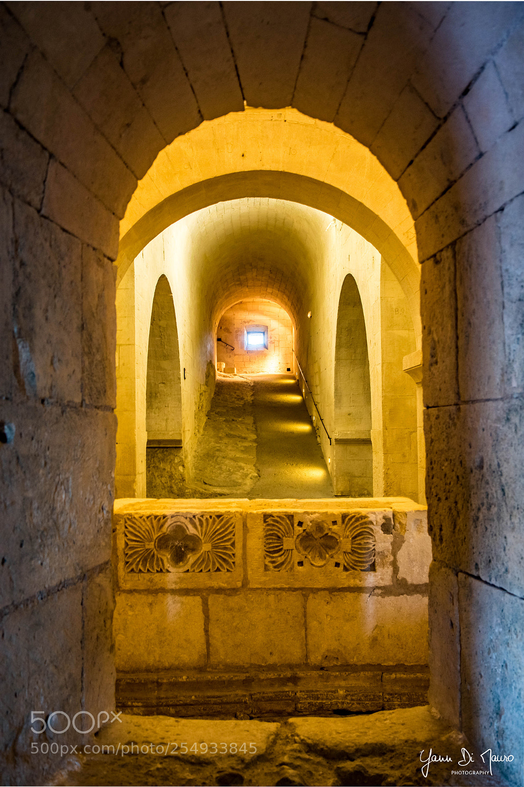 Canon EOS 7D Mark II sample photo. Abbaye de montmajour photography