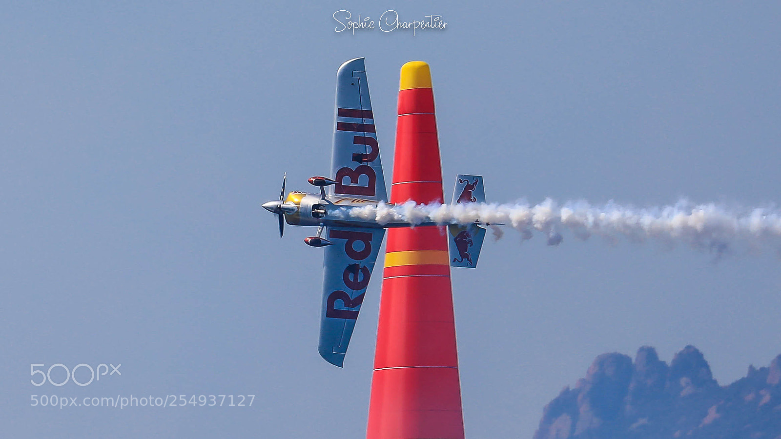 Canon EOS 5D Mark IV sample photo. Red bull aire race photography