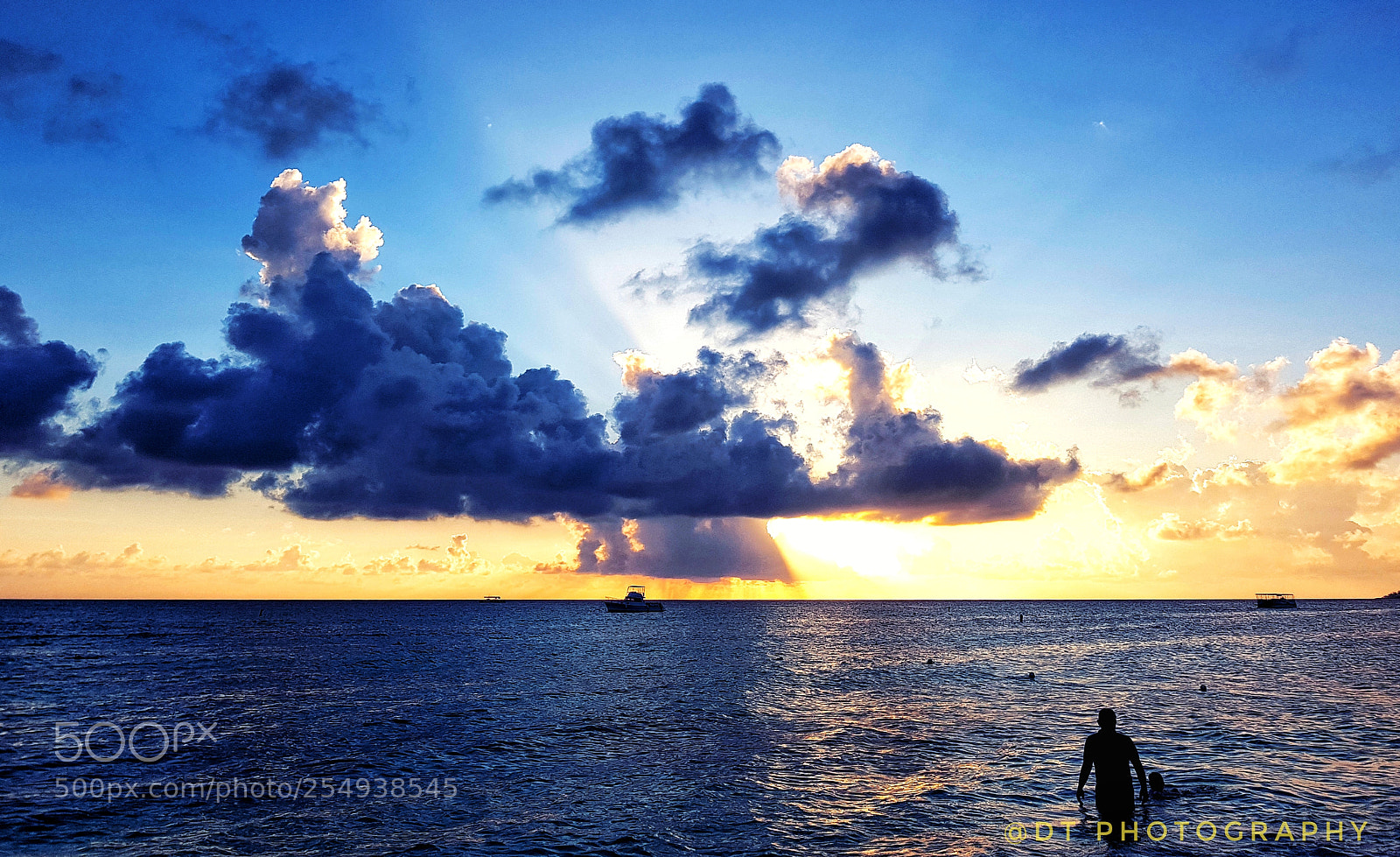 Samsung Galaxy S8+ sample photo. Sunset cloudscape at the photography