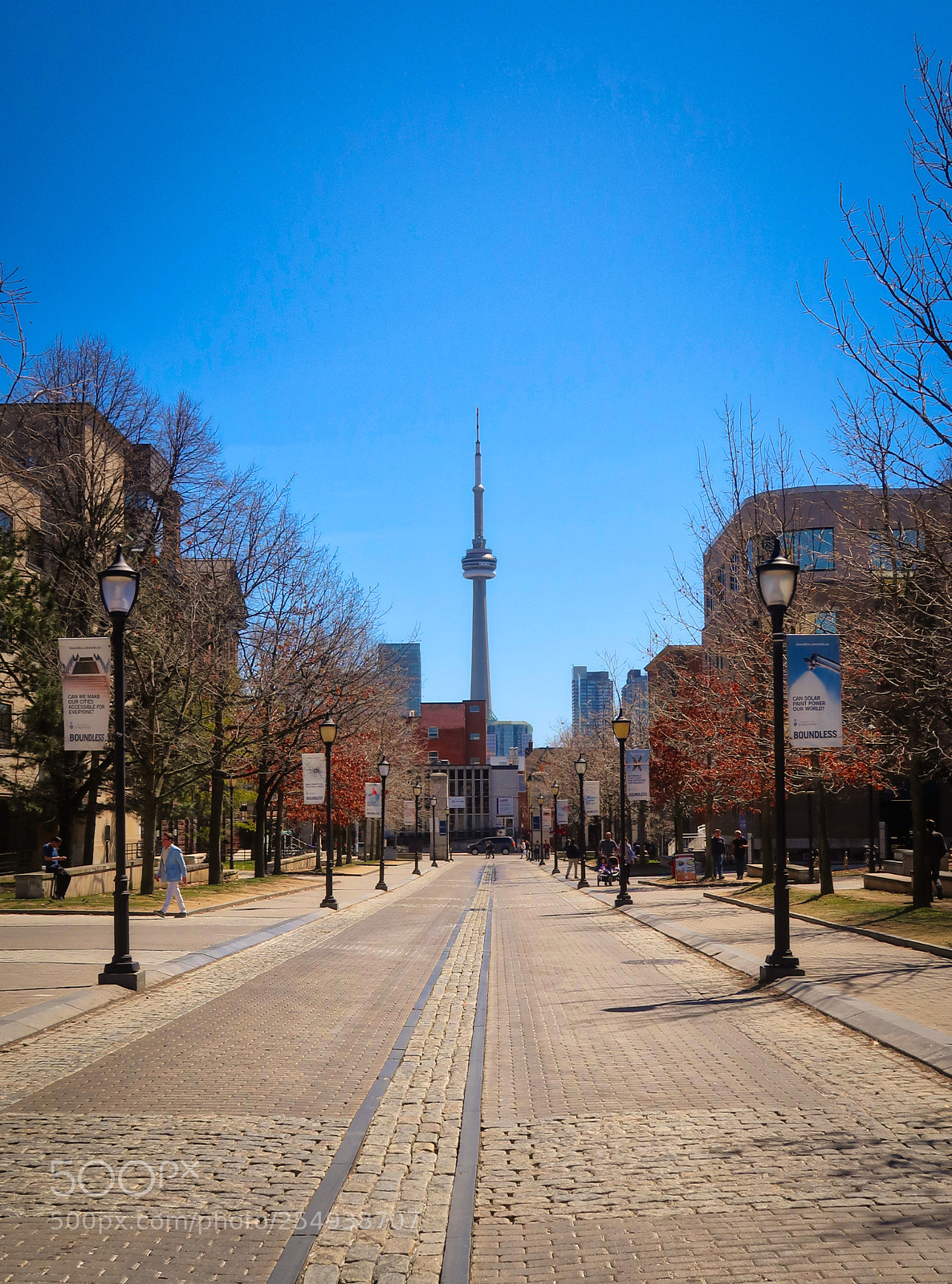 Canon PowerShot G7 X Mark II sample photo. Cn tower from uot photography