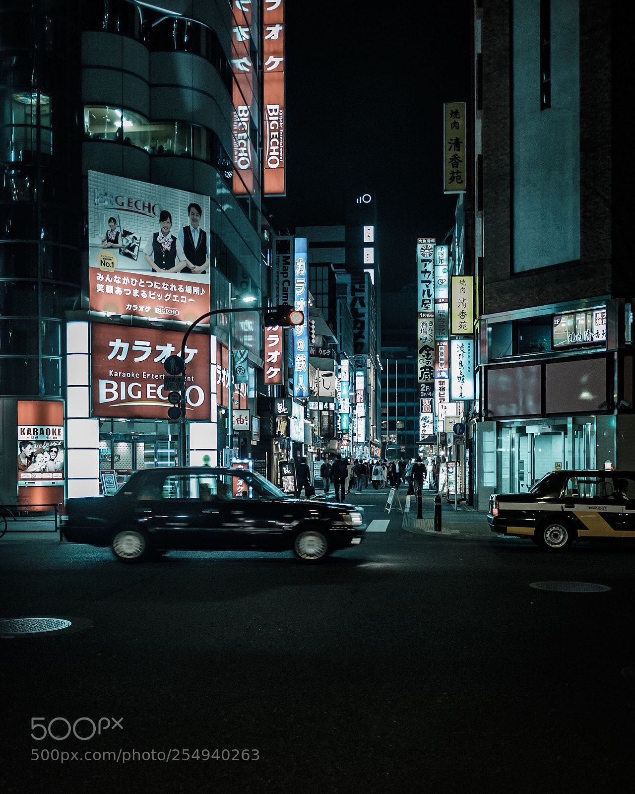 Fujifilm X100F sample photo. Shinjuku night photography