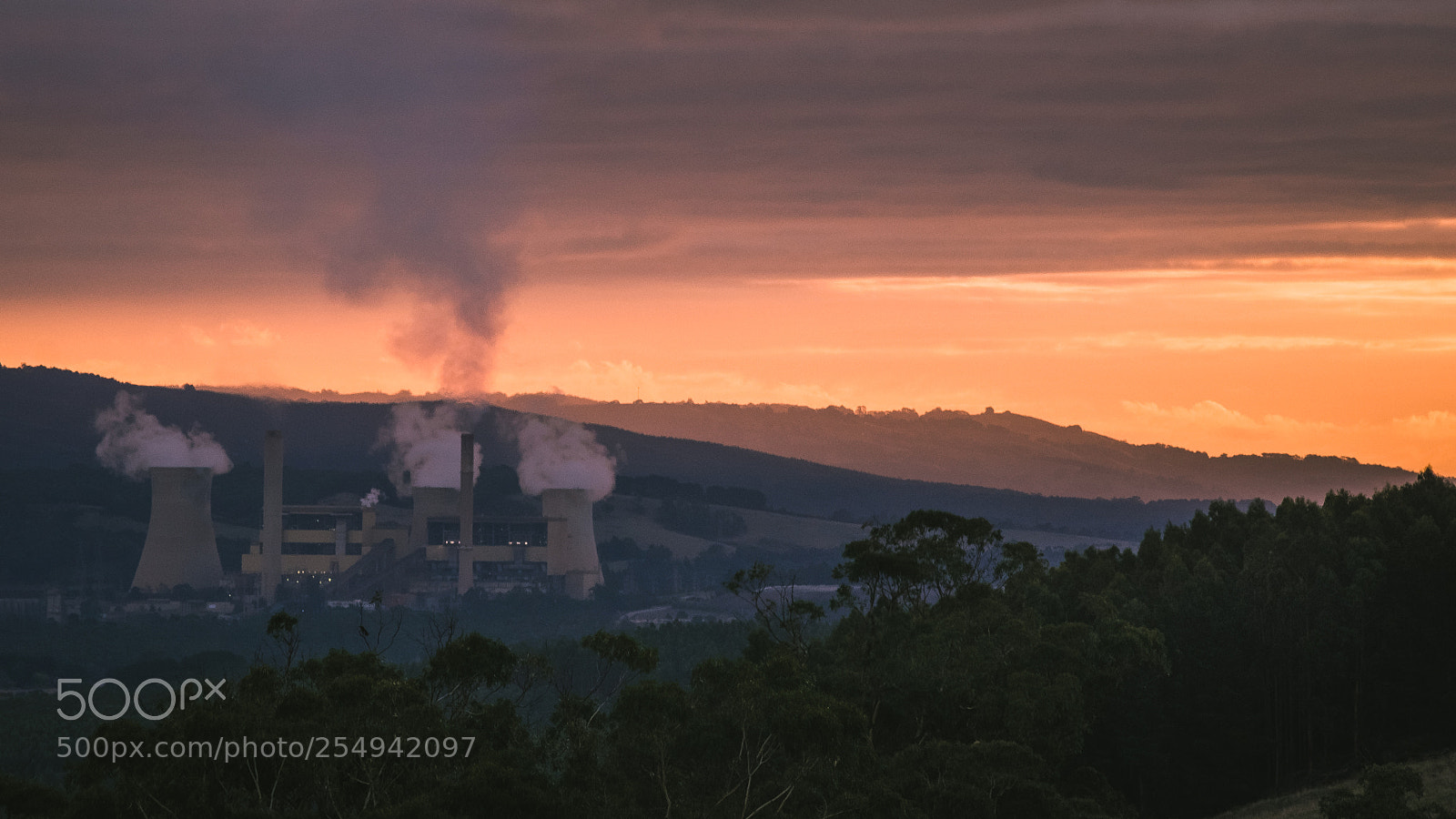 Fujifilm X-T10 sample photo. Yallourn power station at photography