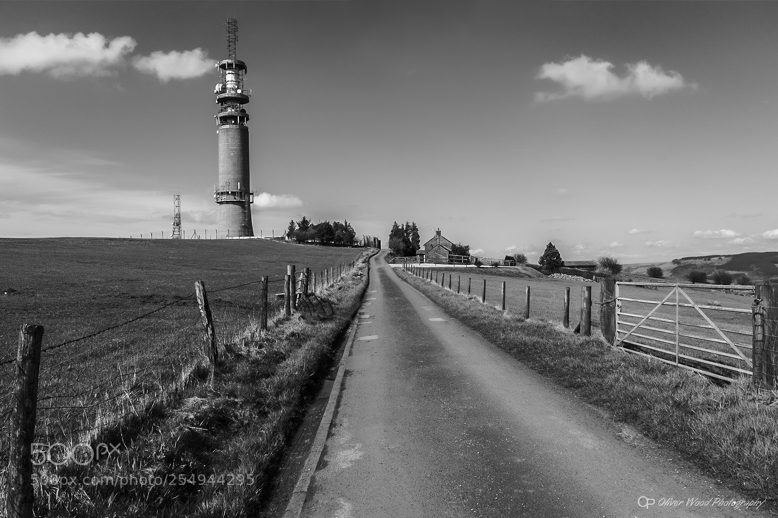 Nikon D200 sample photo. Sutton common tower photography