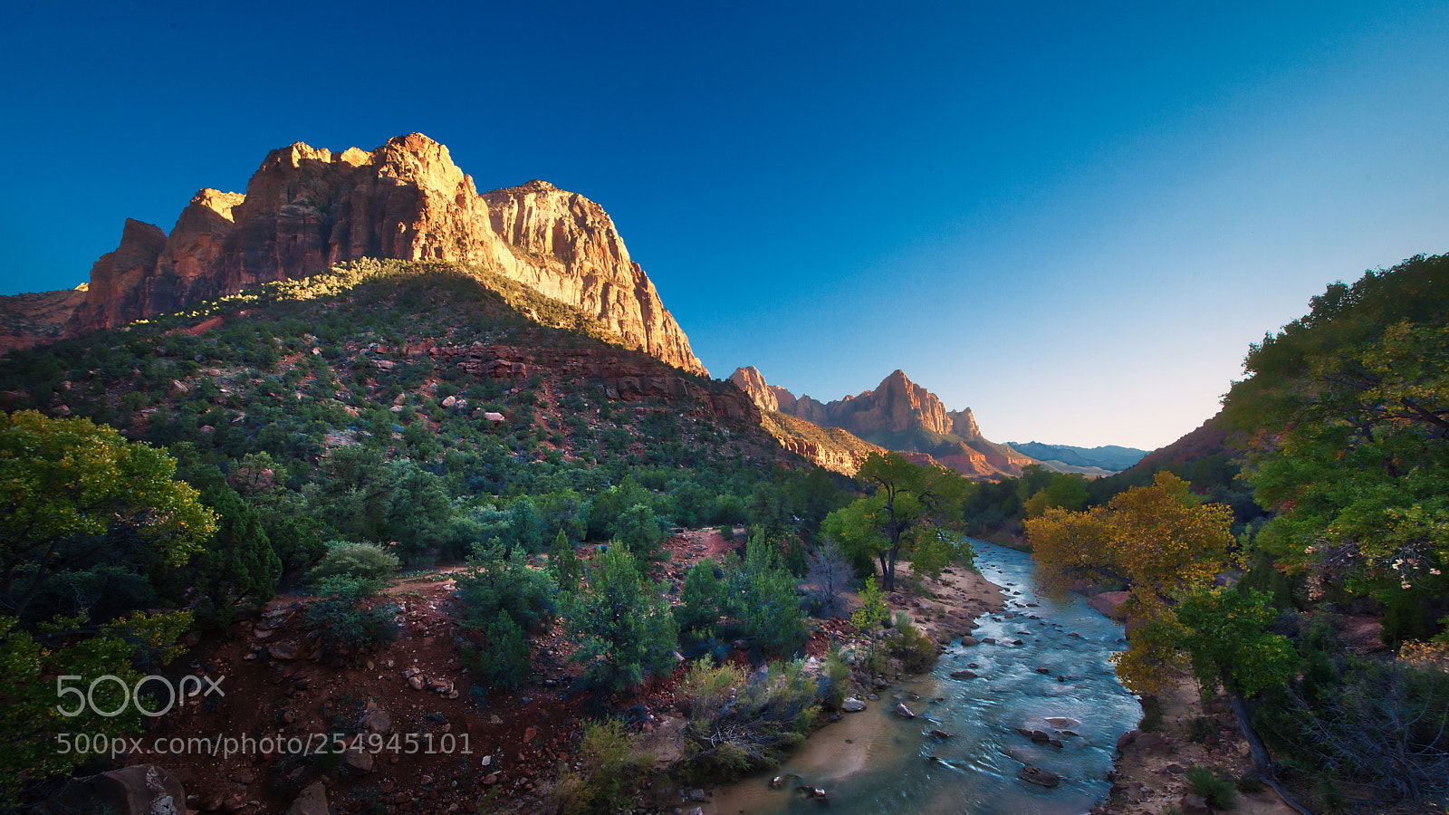 Canon EOS 5D Mark II sample photo. The watchman photography