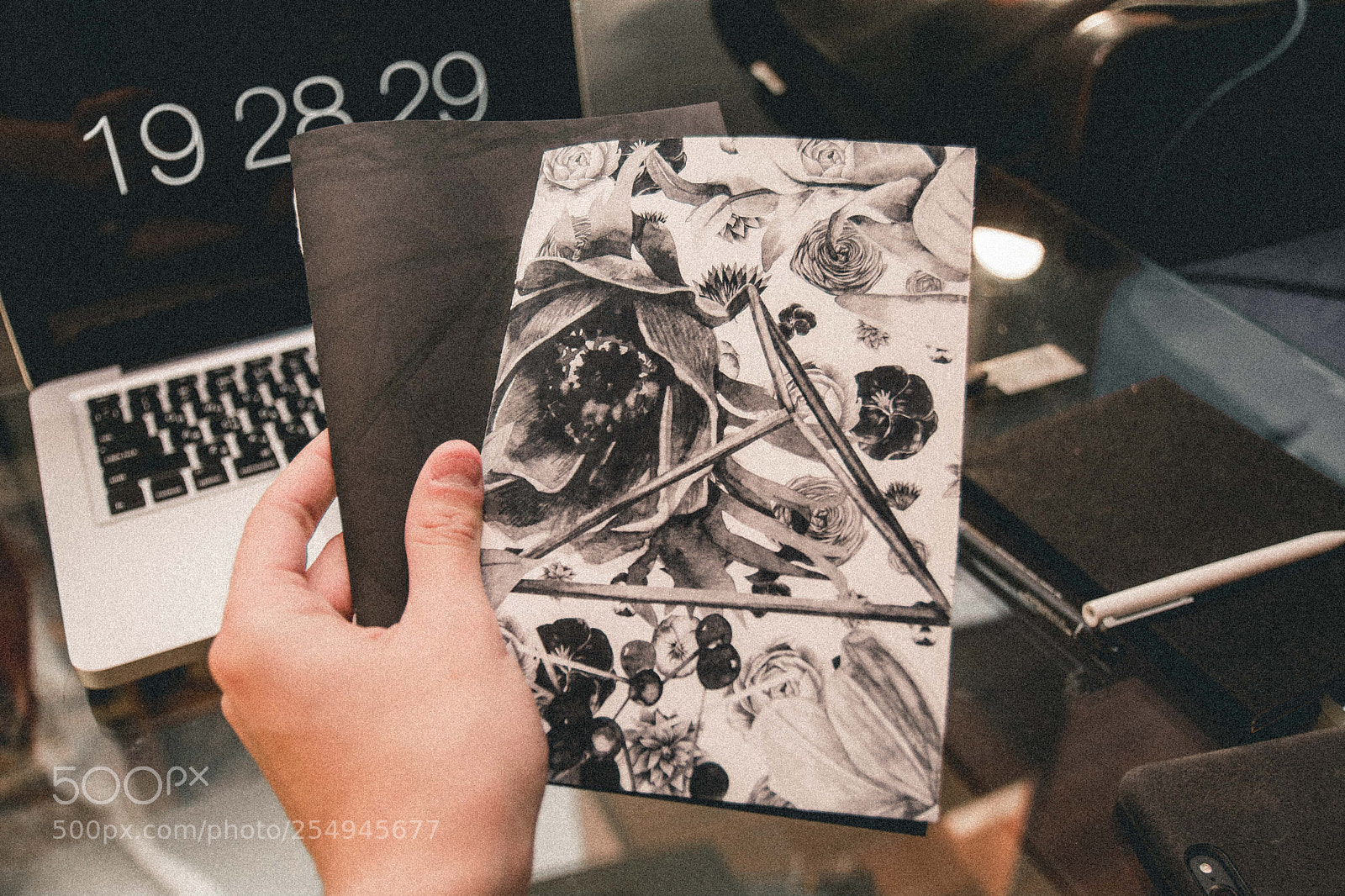 Nikon D7100 sample photo. Notebooks photography