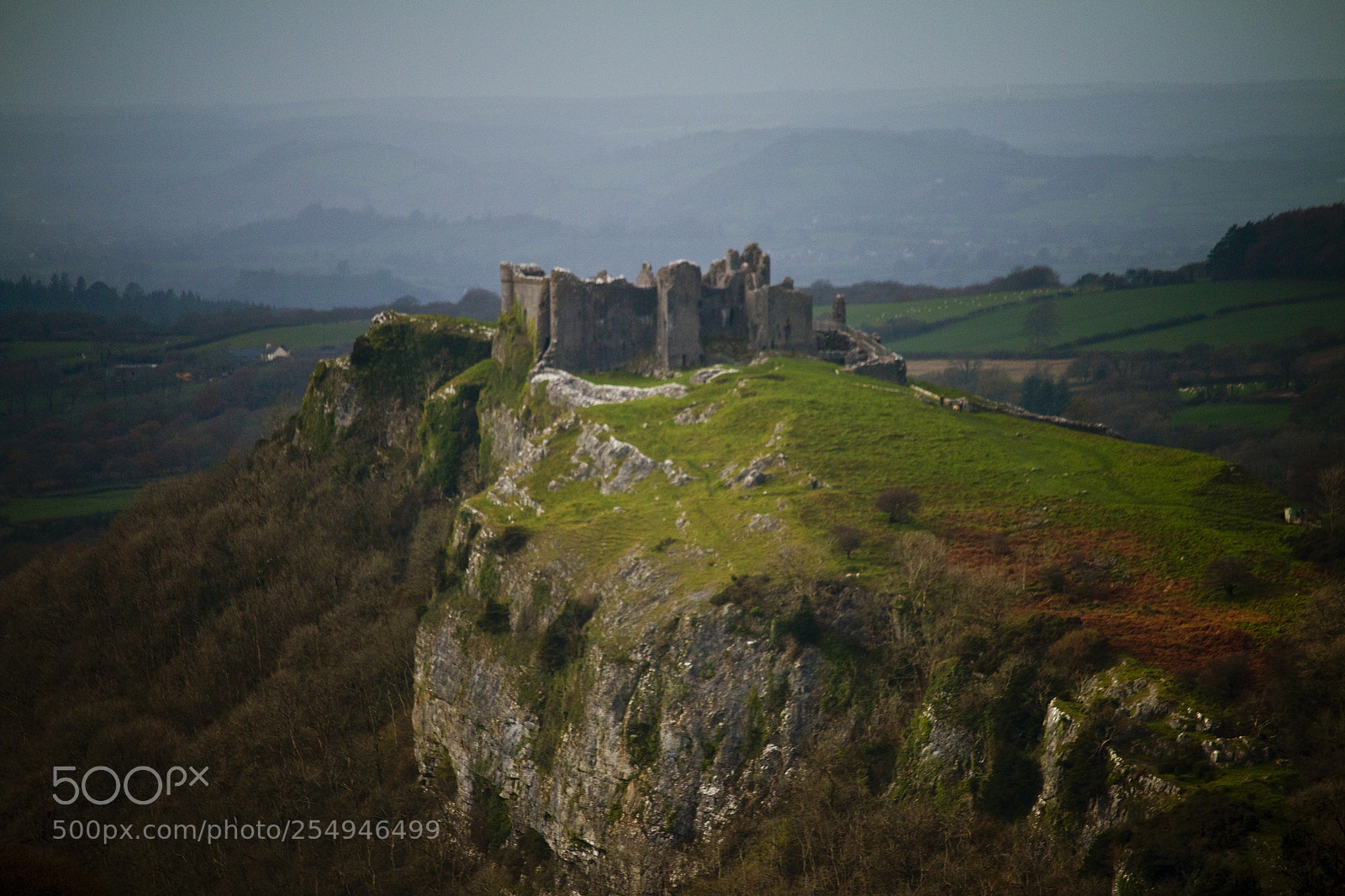 Canon EOS 70D sample photo. Carreg-cennen castle photography