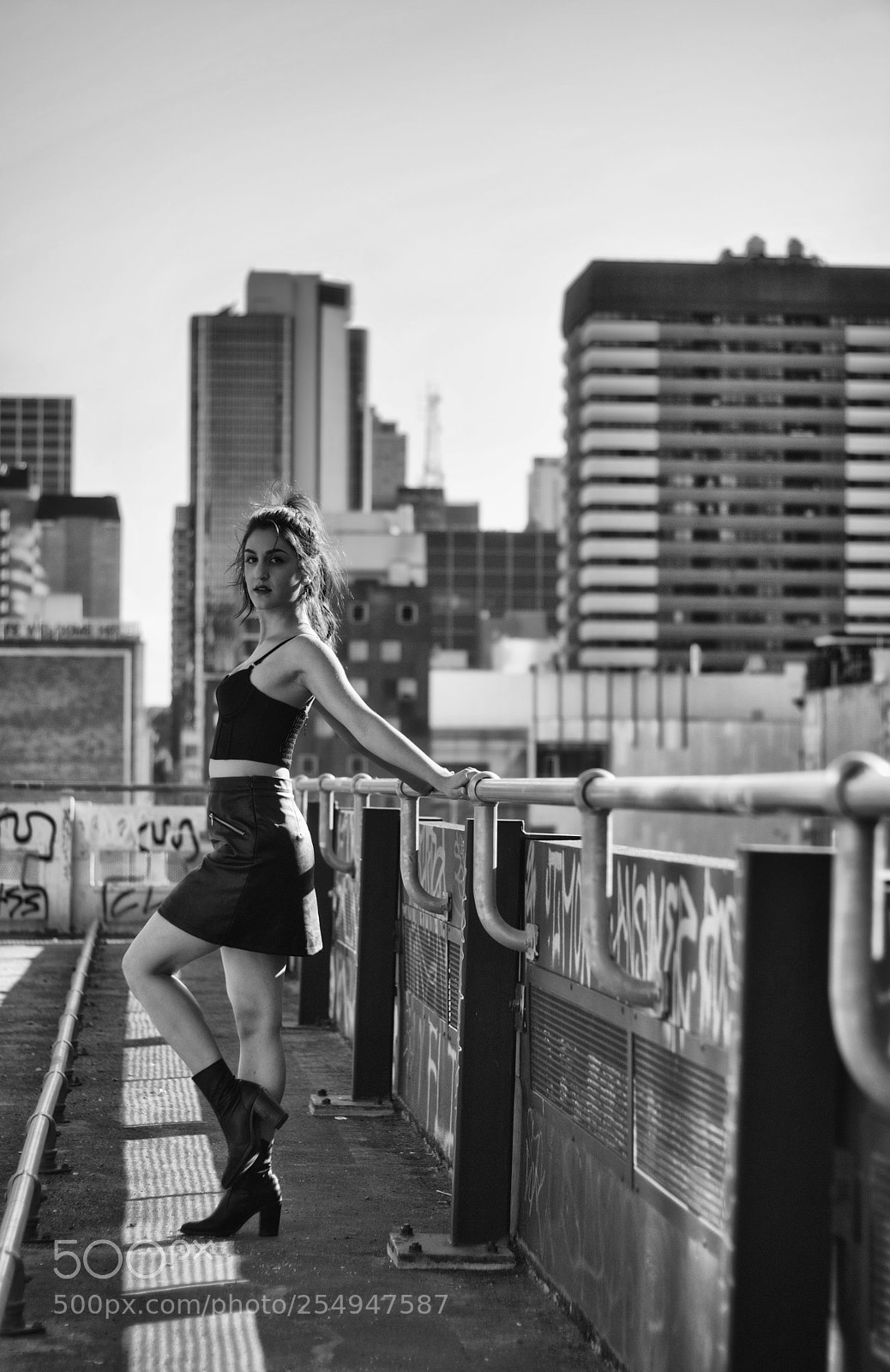 Canon EOS 750D (EOS Rebel T6i / EOS Kiss X8i) sample photo. City vibes 2 photography