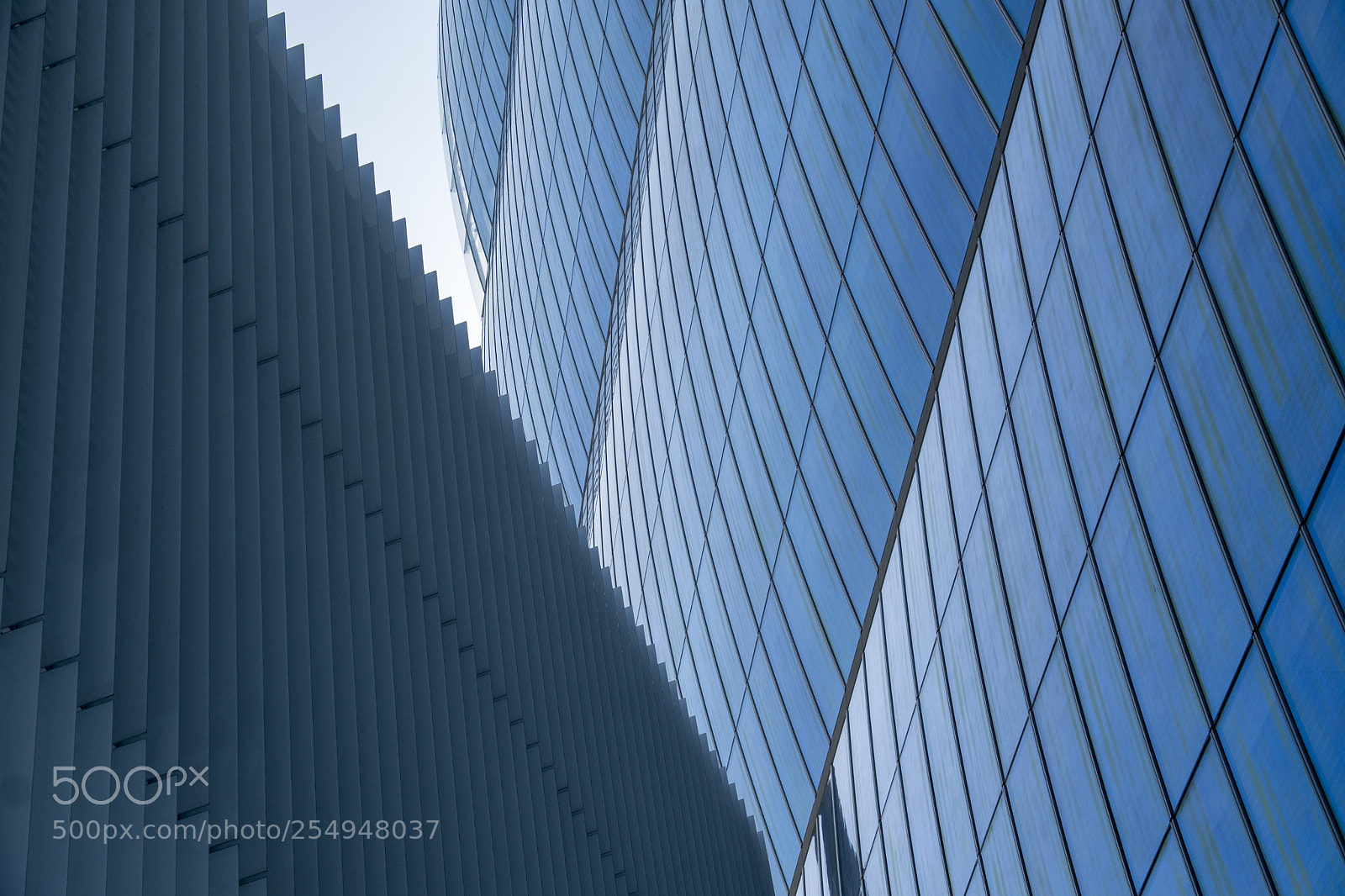 Fujifilm X-T2 sample photo. Isozaki tower at citylife photography