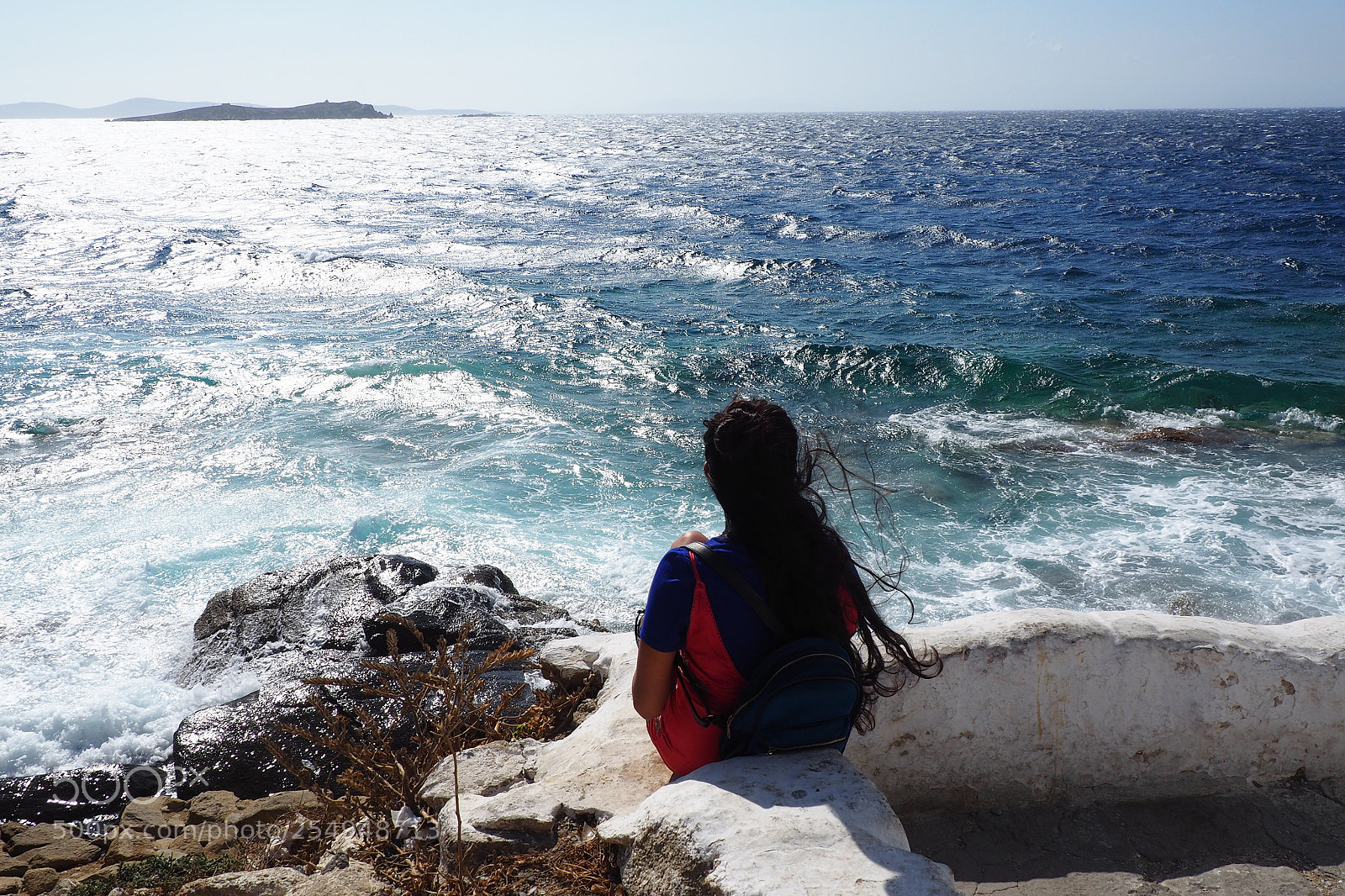 Olympus OM-D E-M10 II sample photo. Girl and sea photography