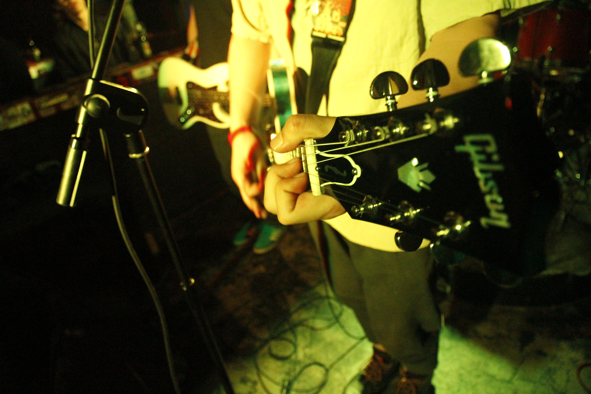 Canon EOS 100D (EOS Rebel SL1 / EOS Kiss X7) sample photo. 妙手回乐队 husband killer band photography