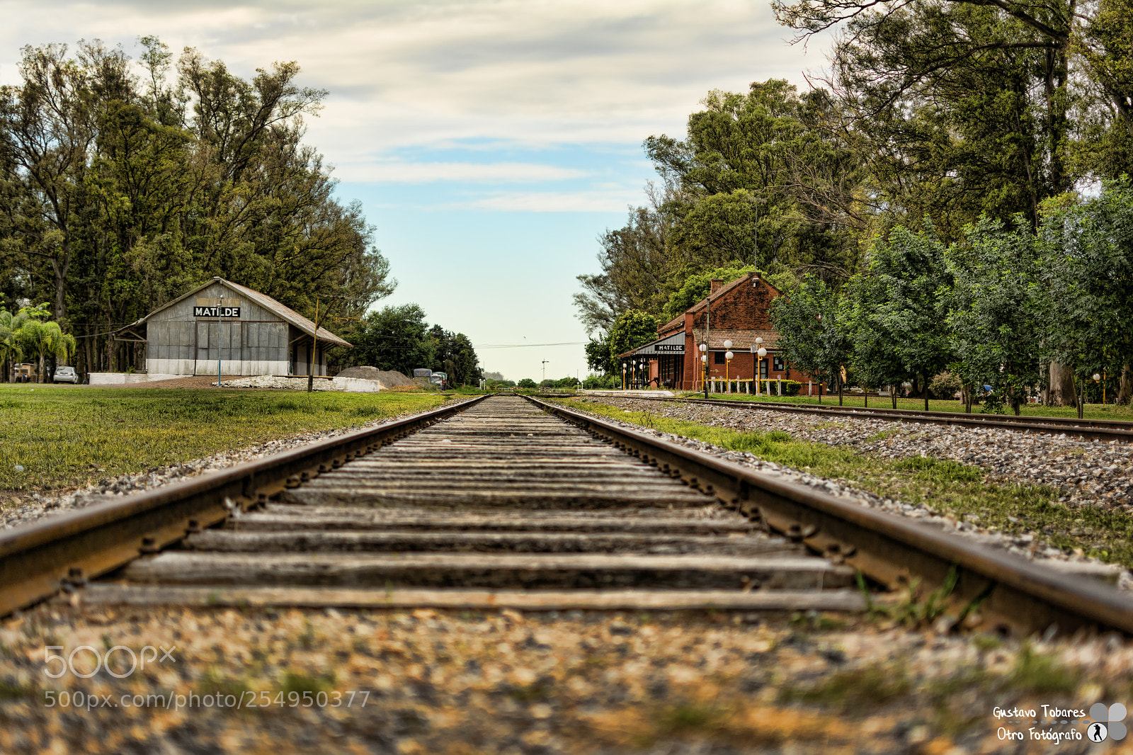 Nikon D5200 sample photo. Esperando el tren photography