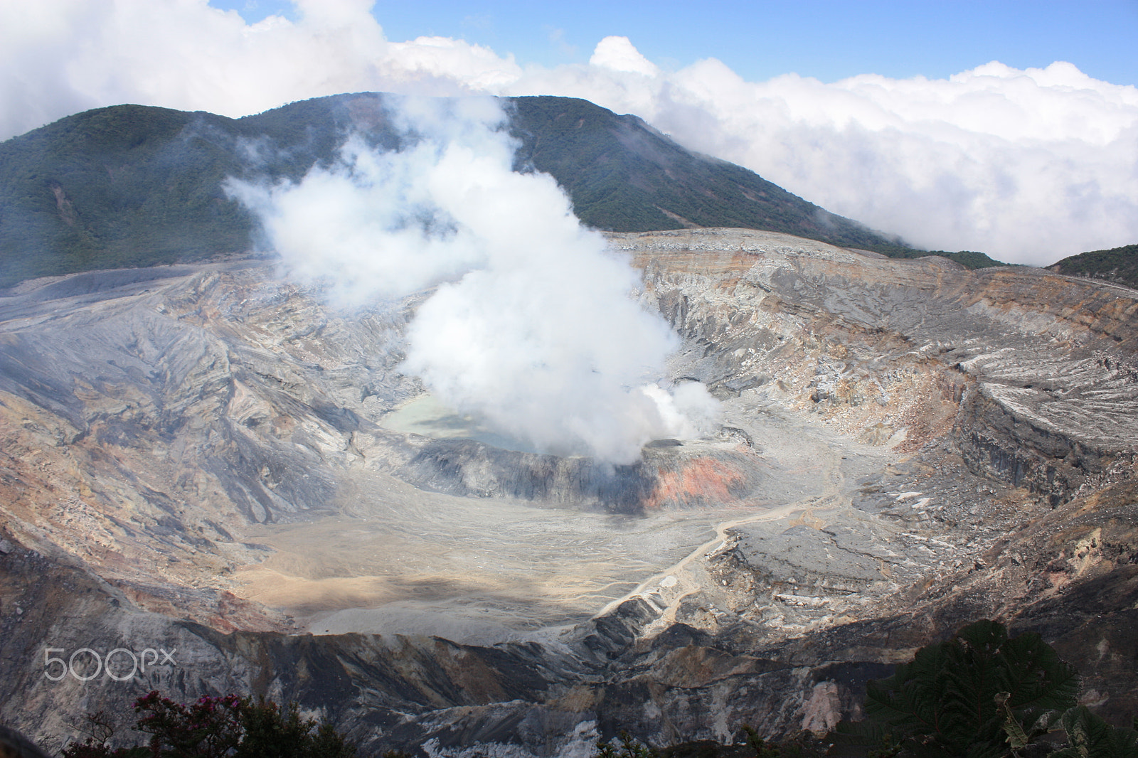 Canon EOS 450D (EOS Rebel XSi / EOS Kiss X2) sample photo. Poás volcano photography
