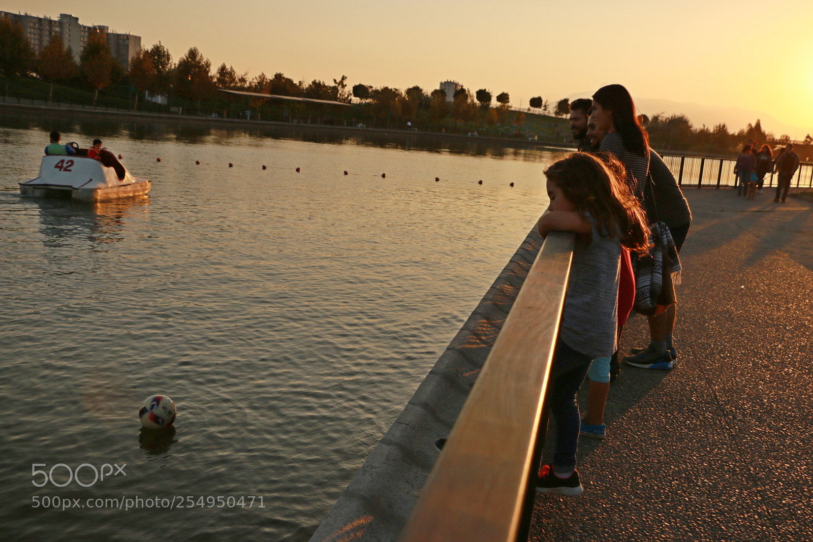Canon EOS 70D sample photo. La pelota photography