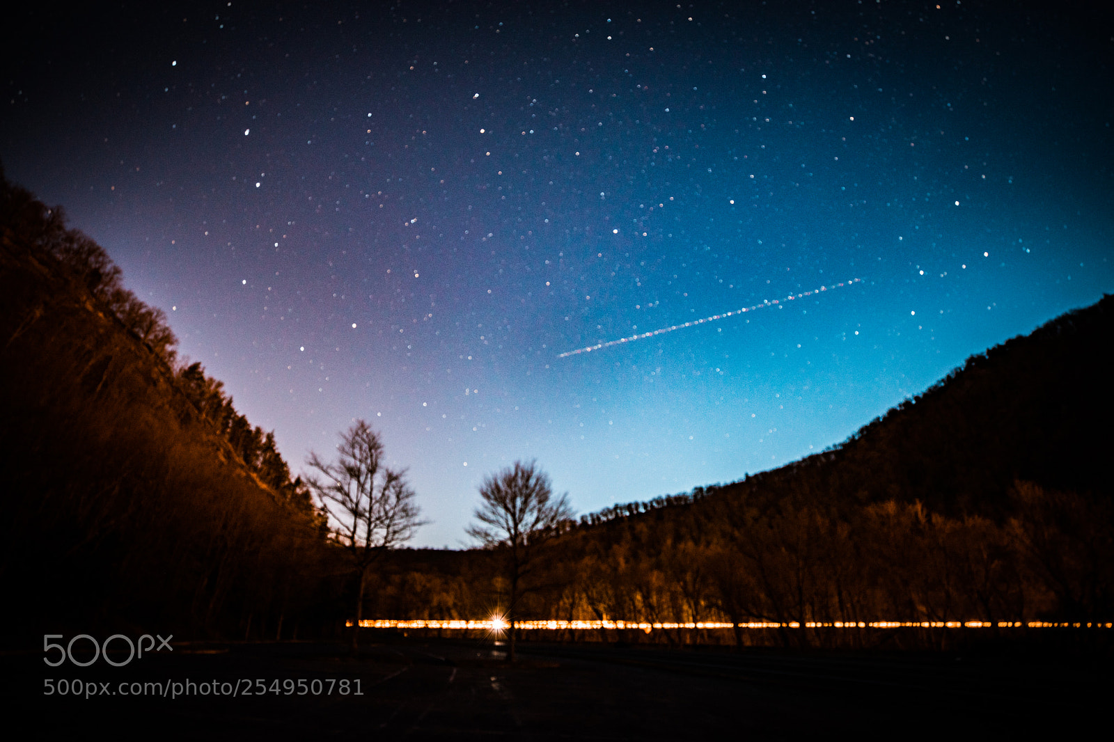 Canon EOS 5D Mark IV sample photo. Lyrid meteor shower photography