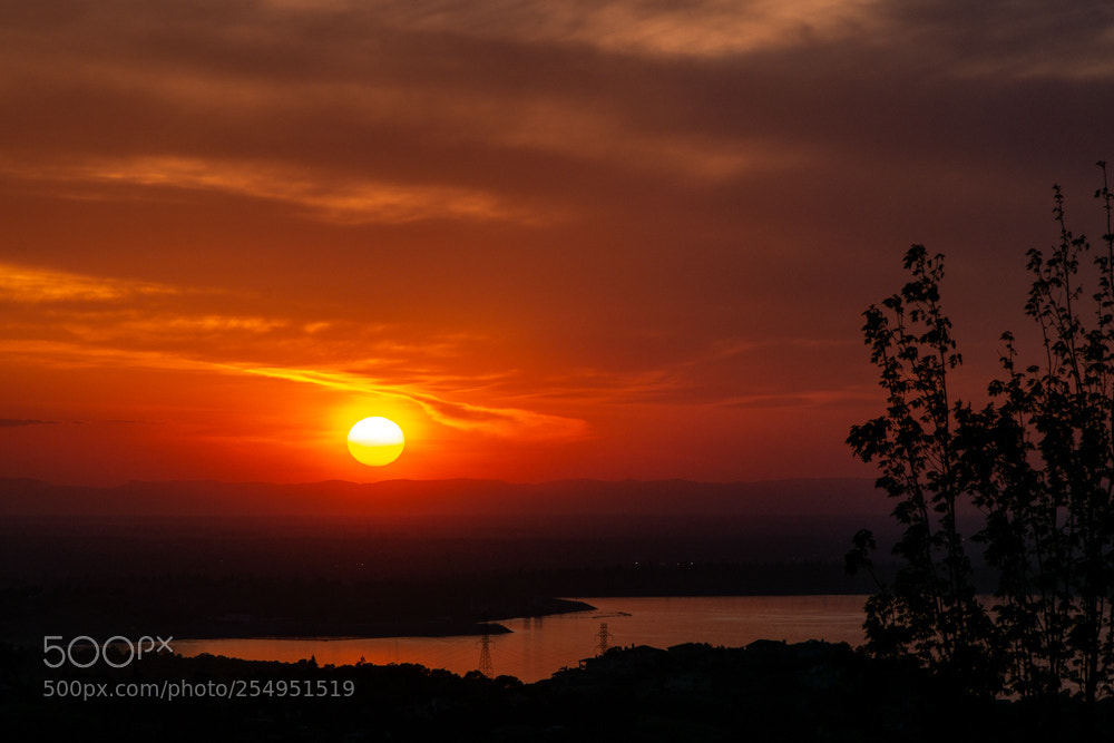 Fujifilm X-Pro1 sample photo. Sunset over folsom lake photography