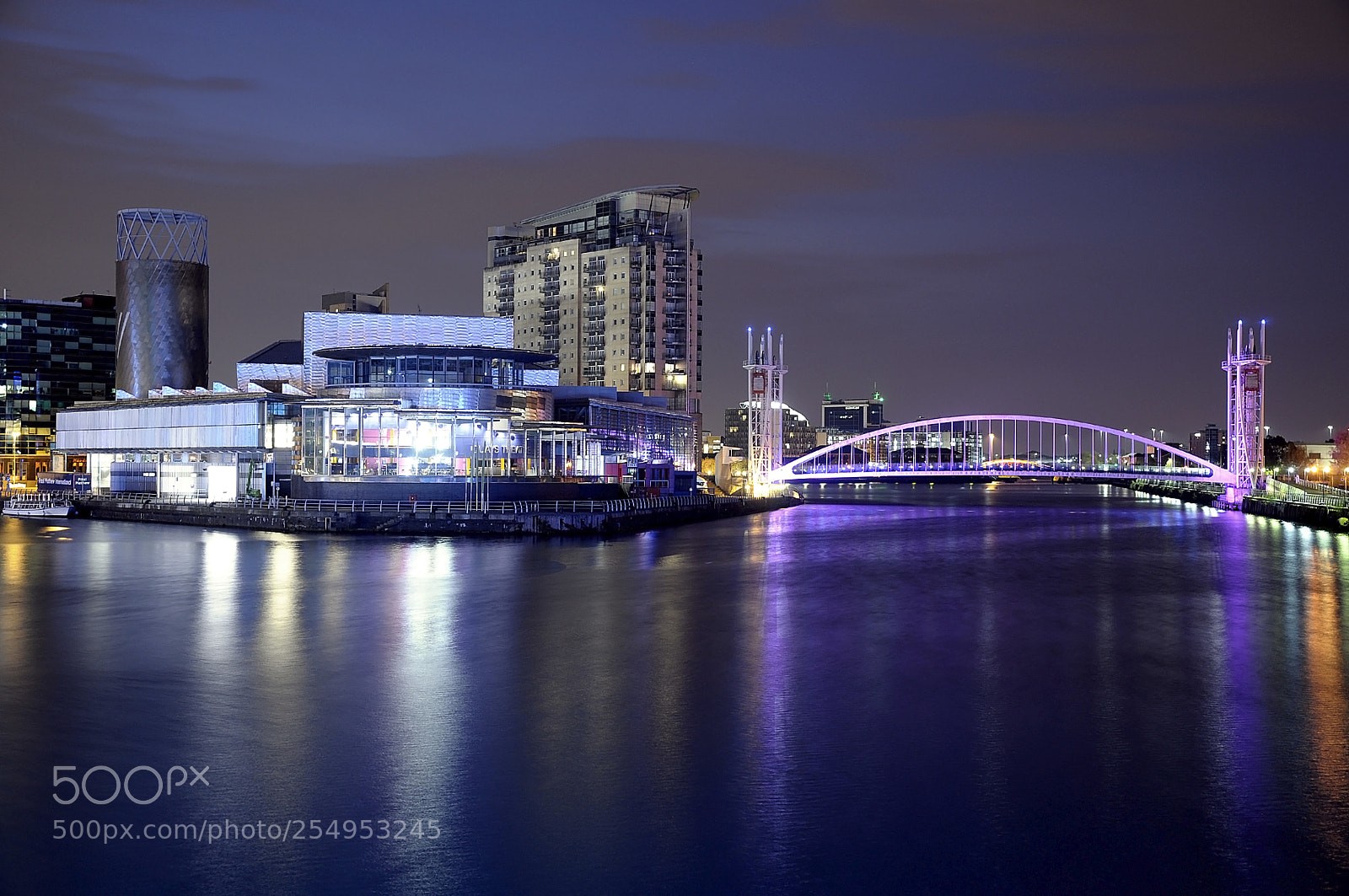 Nikon D90 sample photo. Salford at night. photography