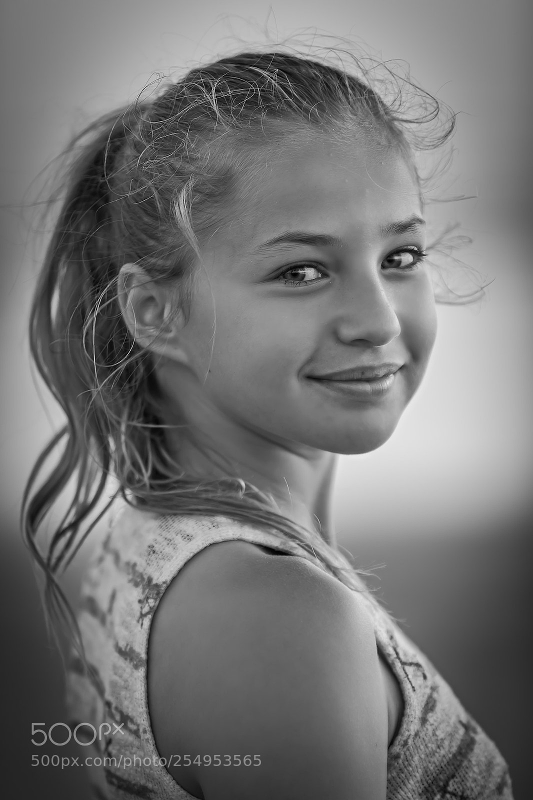 Canon EOS 5D Mark IV sample photo. Young lady photography