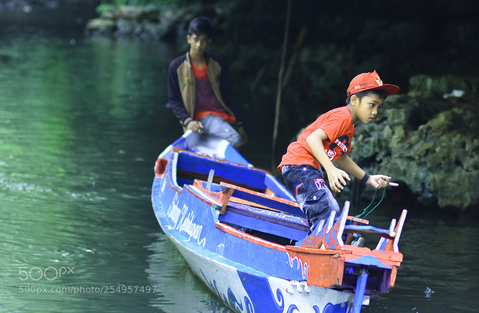 Nikon D7200 sample photo. Waiting for passanger photography
