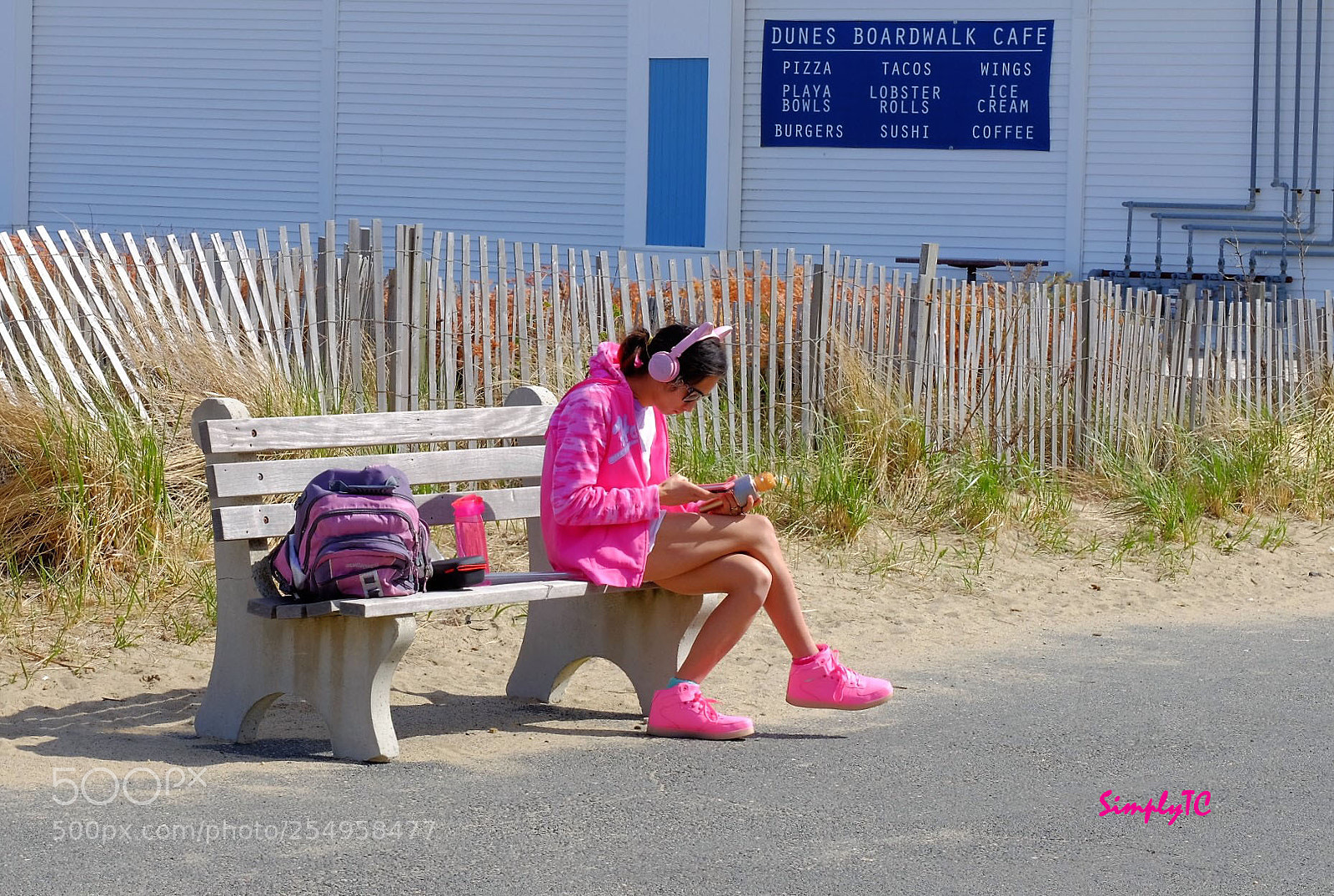 Fujifilm X-T1 sample photo. Pinky photography