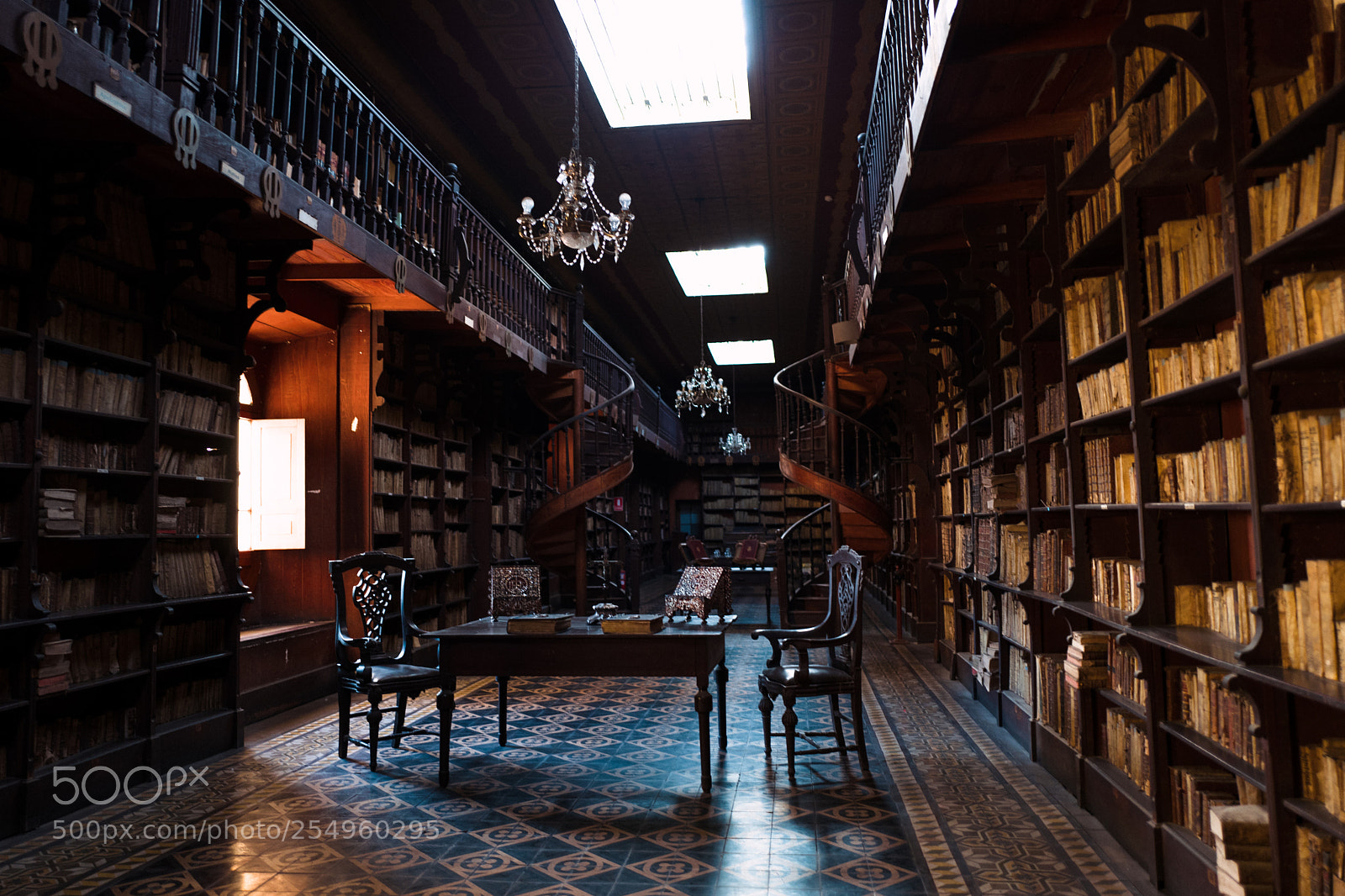 Leica Q (Typ 116) sample photo. Old library l1060596 photography