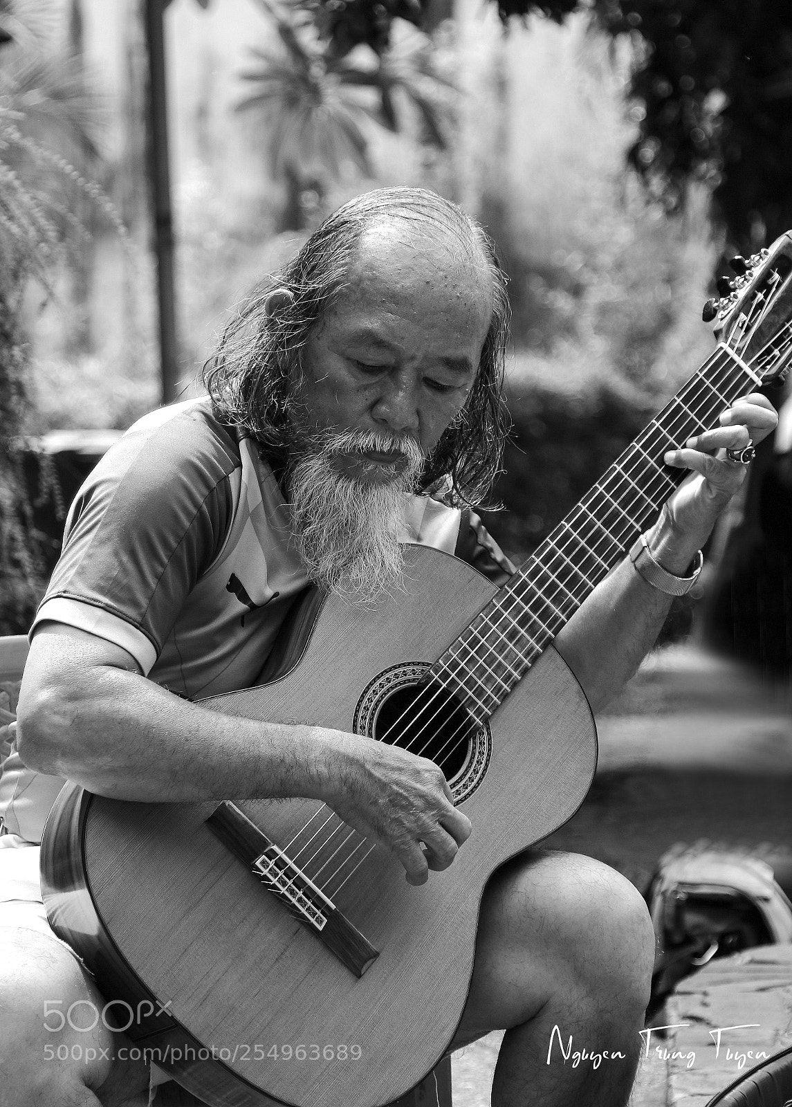 Canon EOS 70D sample photo. Alone with guitar photography