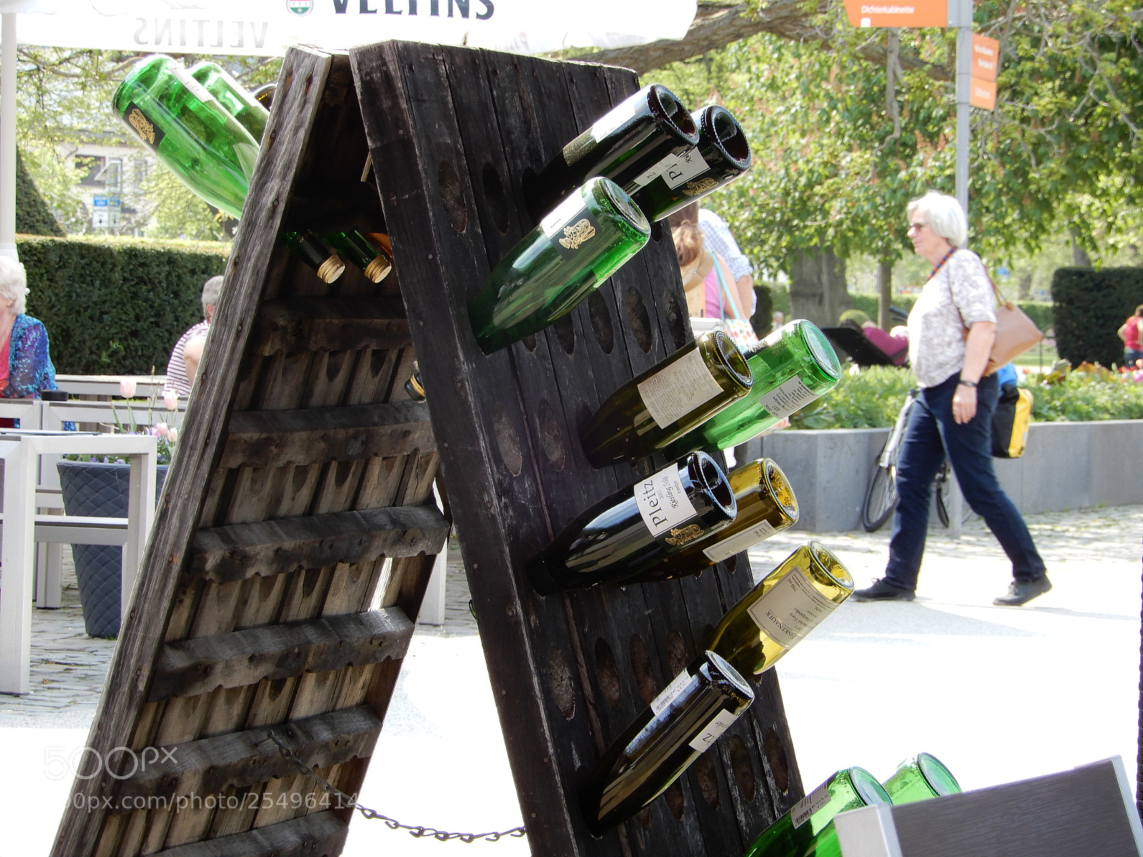 Nikon Coolpix A900 sample photo. Riddling rack or remuage photography