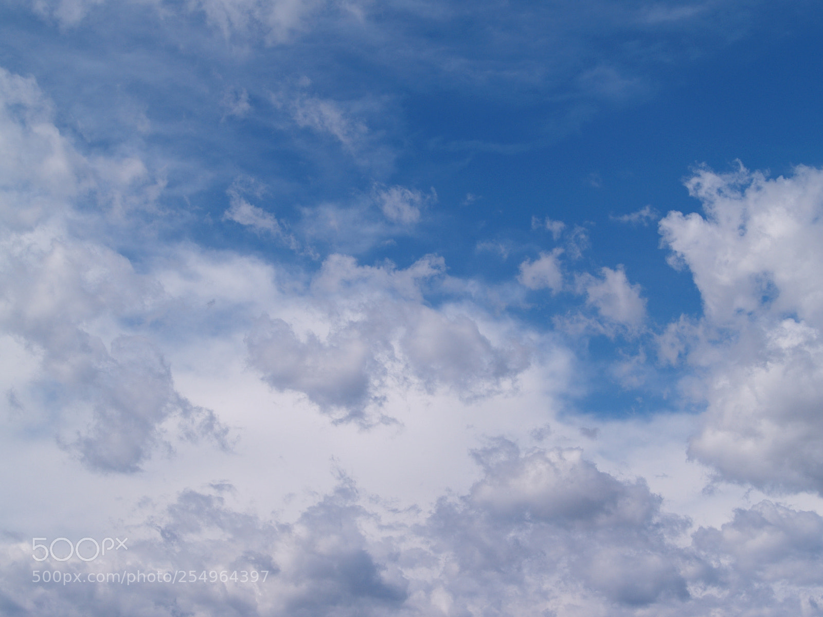Olympus E-300 (EVOLT E-300) sample photo. Clouds photography