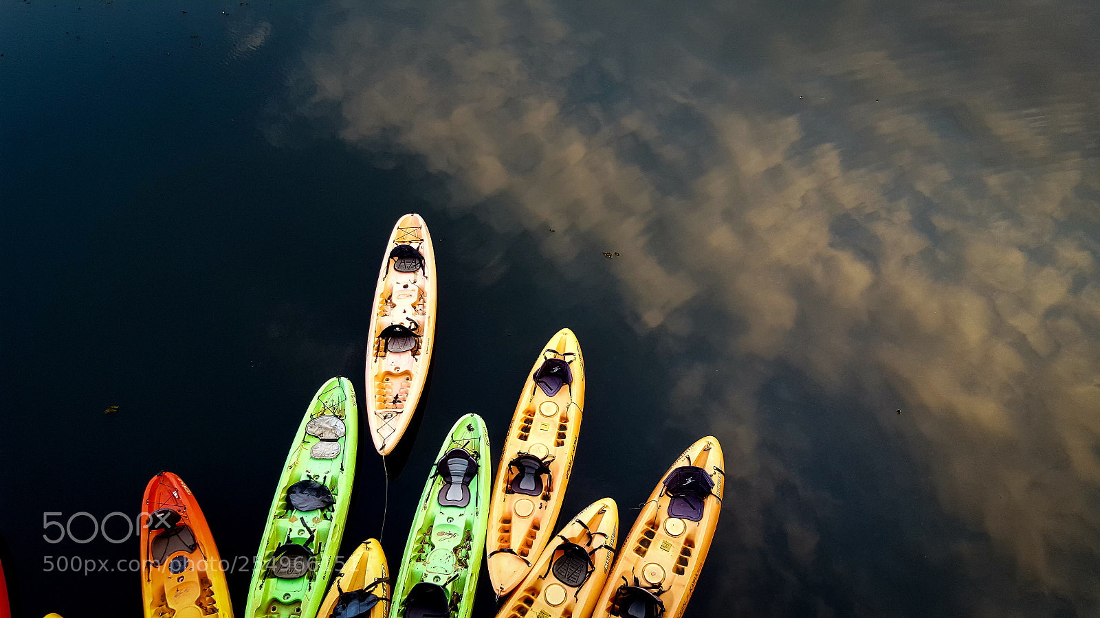 Samsung Galaxy S6 sample photo. Kayaks in the sky photography