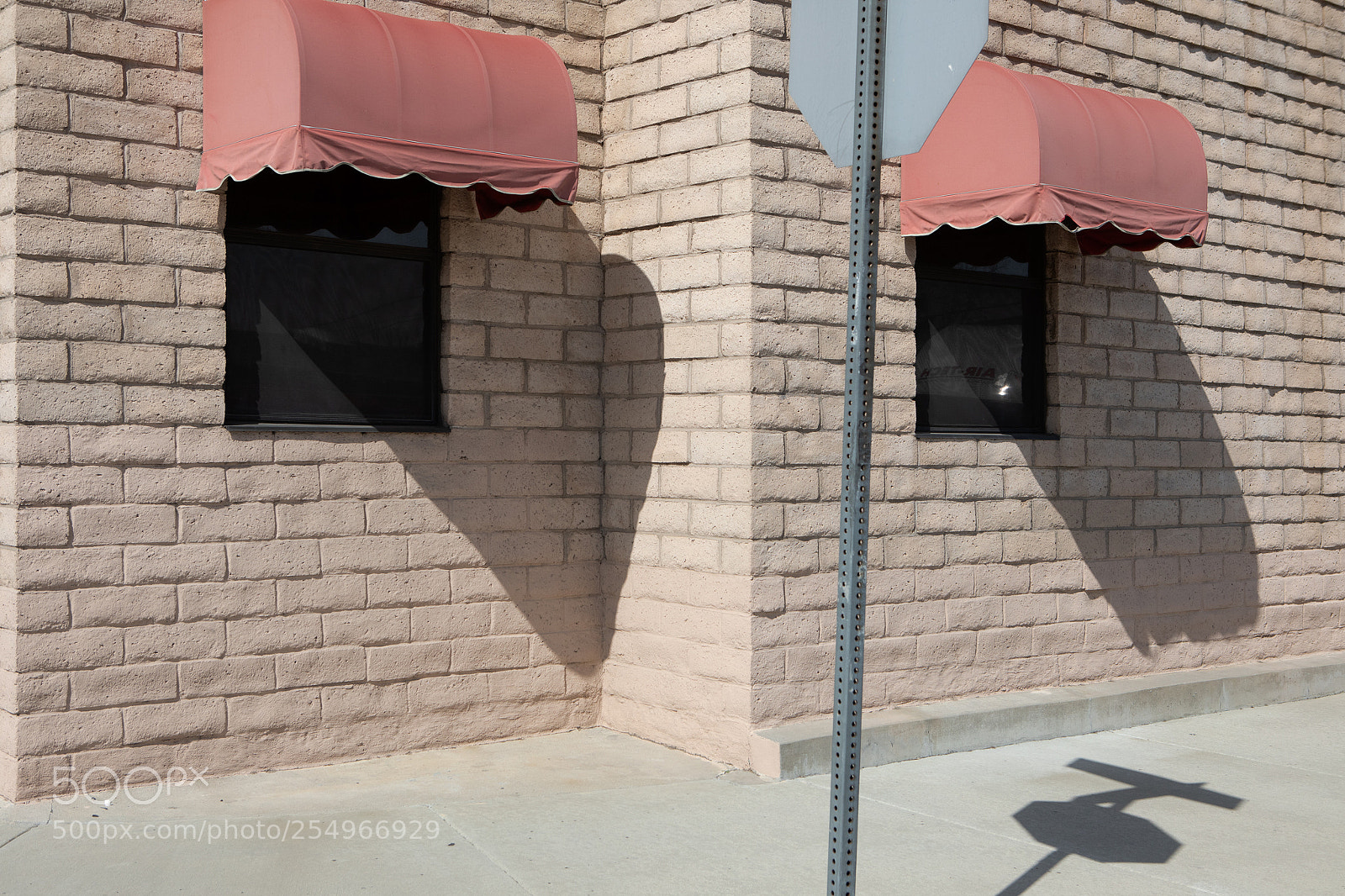 Canon EOS 5D Mark IV sample photo. Pink awnings rosemead blvd photography