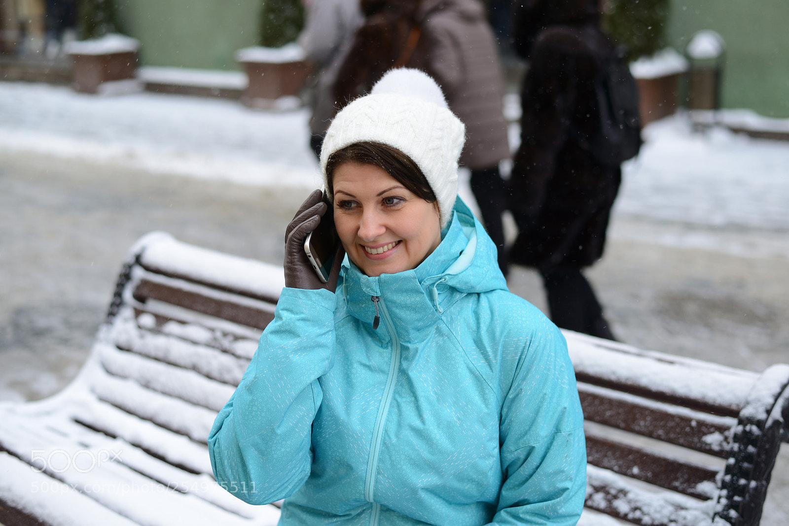 Nikon D600 sample photo. Woman talking on phone photography