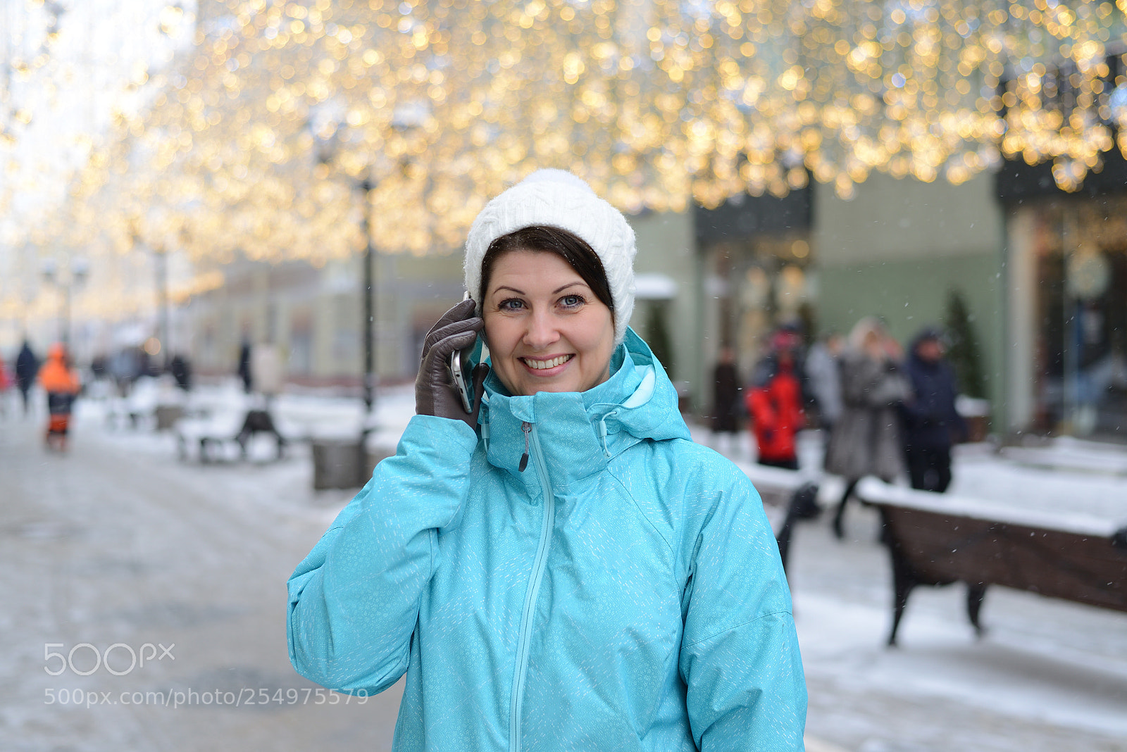 Nikon D600 sample photo. Woman talking on phone photography