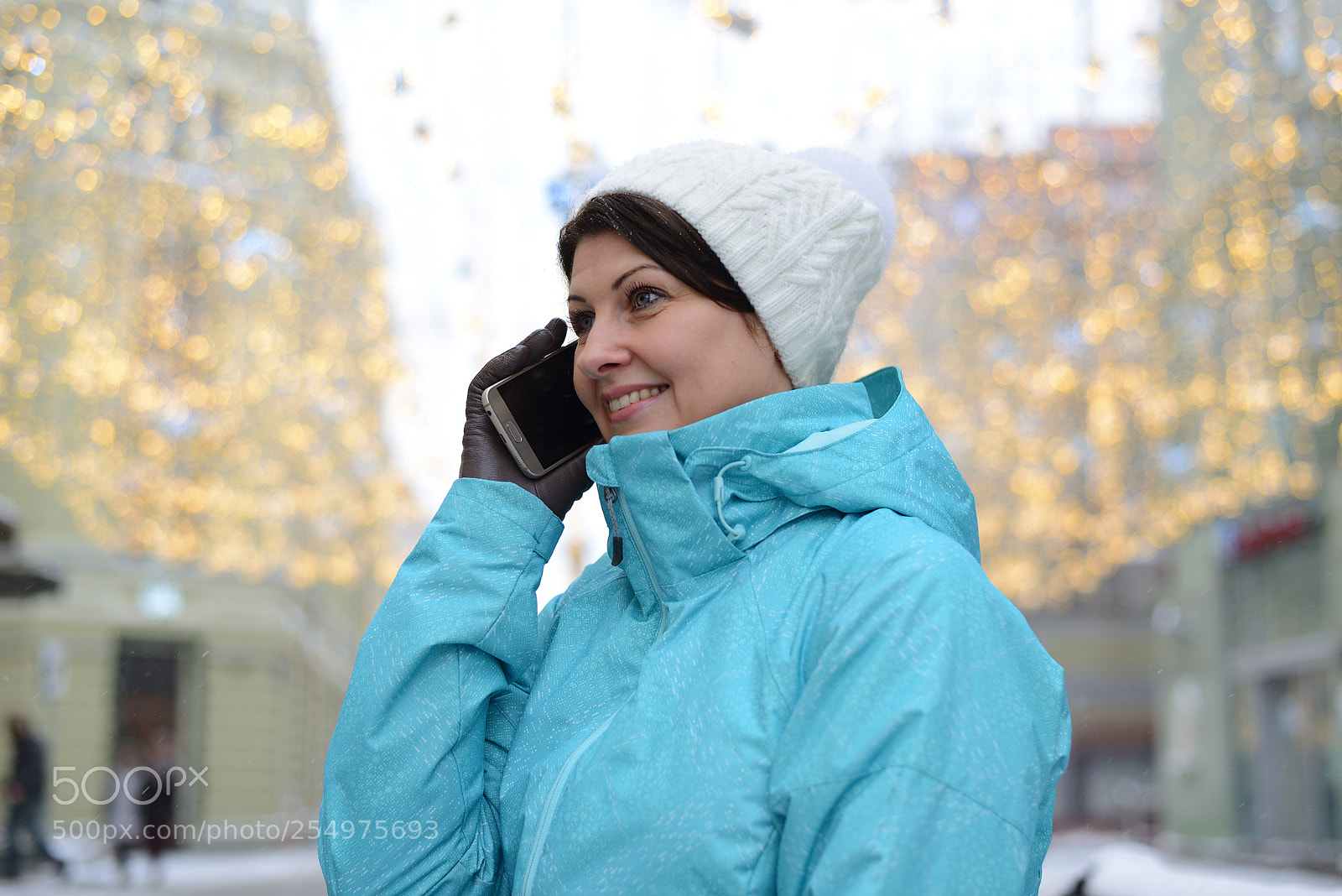Nikon D600 sample photo. Woman talking on phone photography