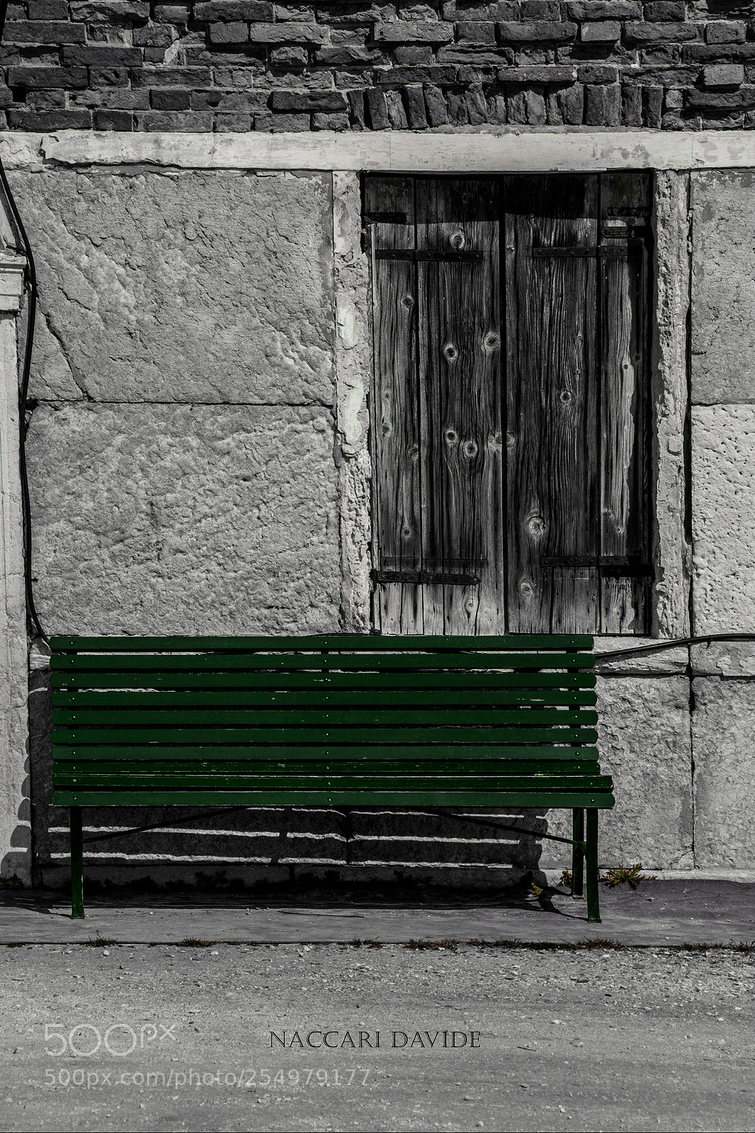 Canon EOS 600D (Rebel EOS T3i / EOS Kiss X5) sample photo. Green bench photography