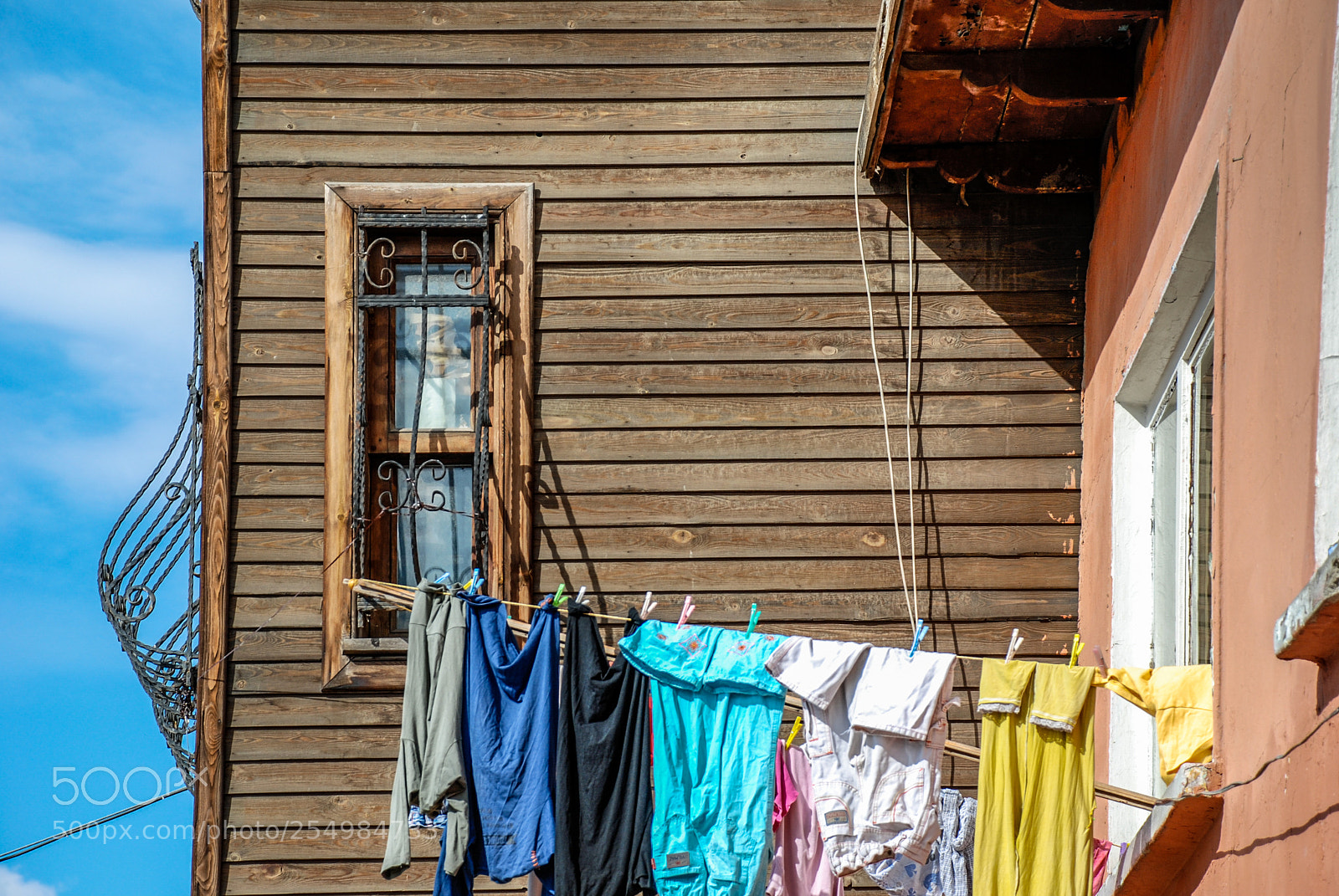 Nikon D80 sample photo. Freshly laundered, istanbul photography