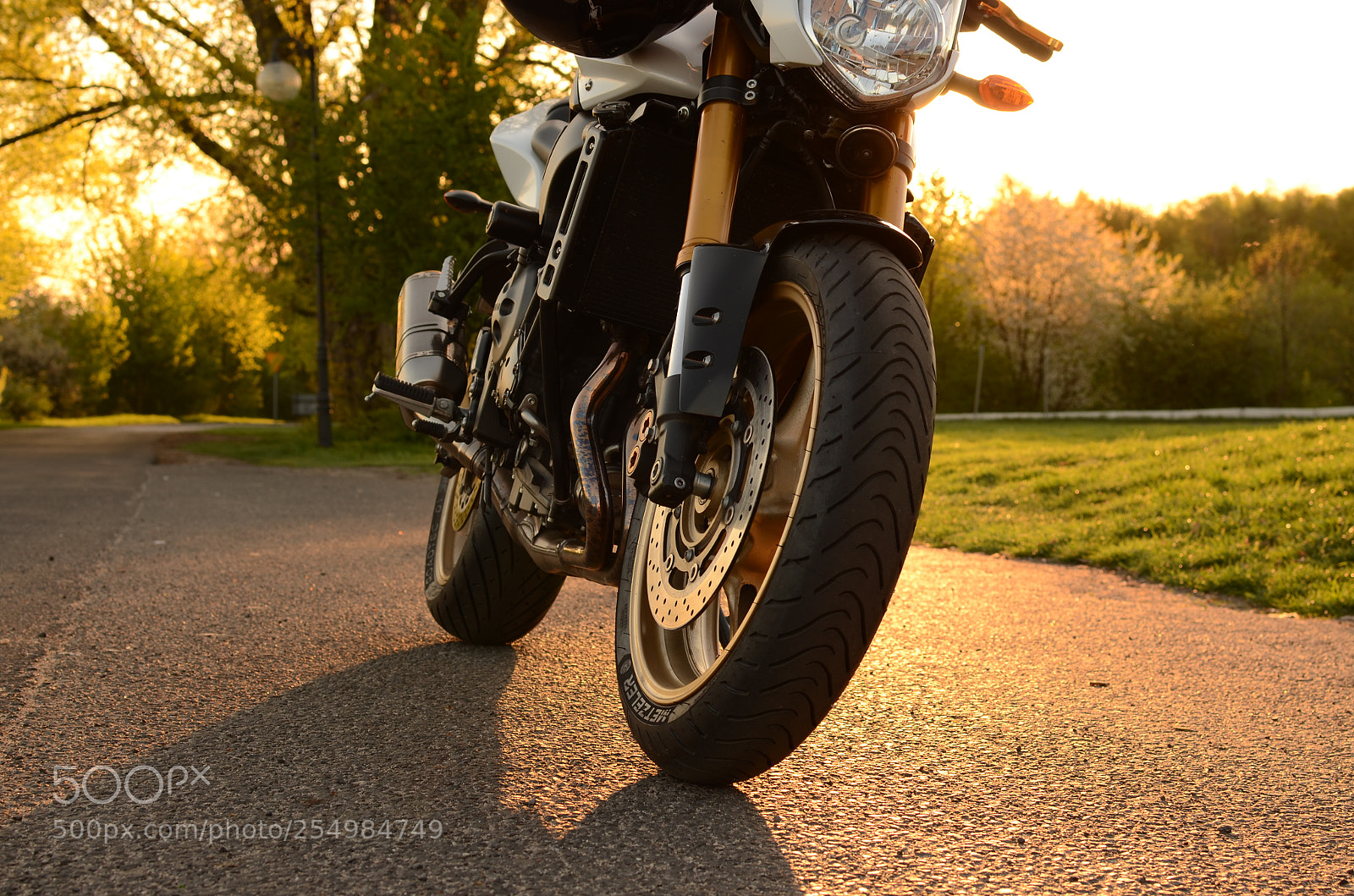 Nikon D5100 + Nikon AF-S DX Nikkor 35mm F1.8G sample photo. Motorcycle photography