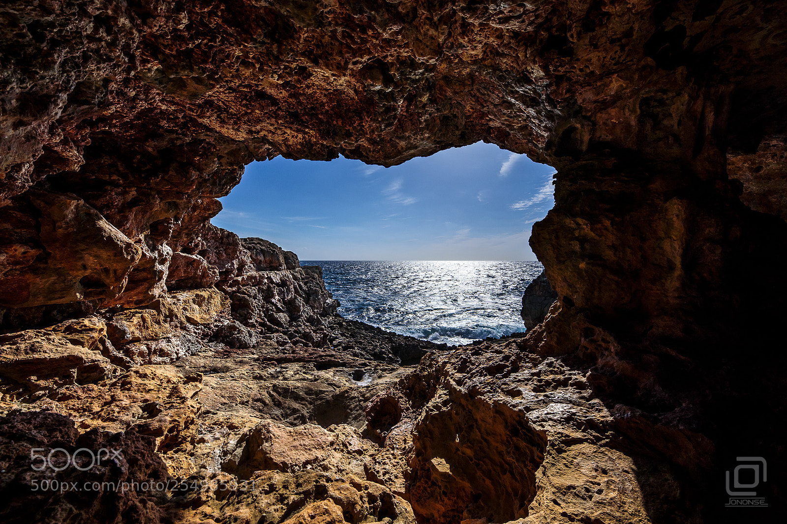 Canon EOS 5D Mark IV sample photo. Cave in the cove photography