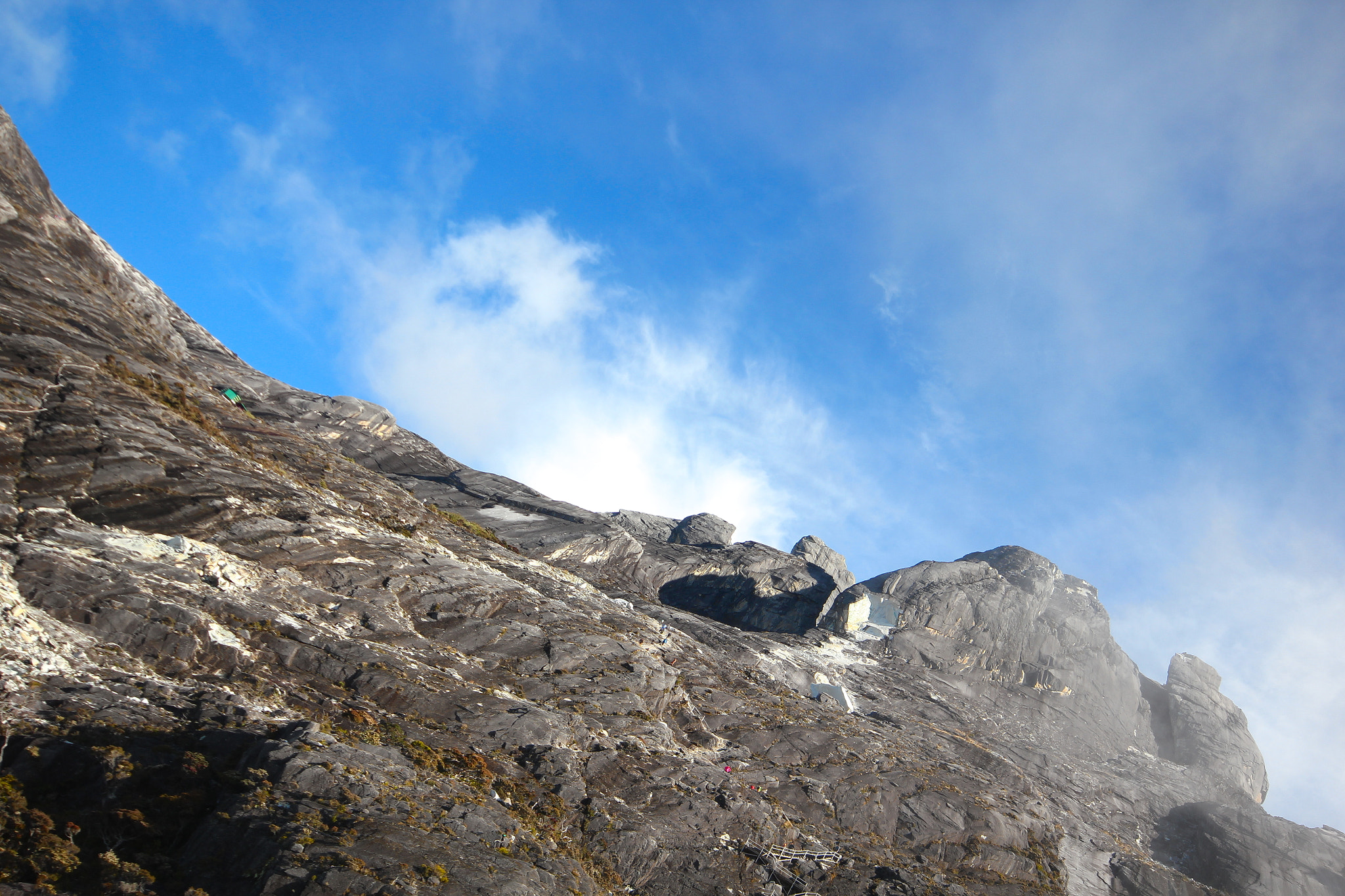 Sigma 10-20mm F4-5.6 EX DC HSM sample photo. View of mount kinabalu photography