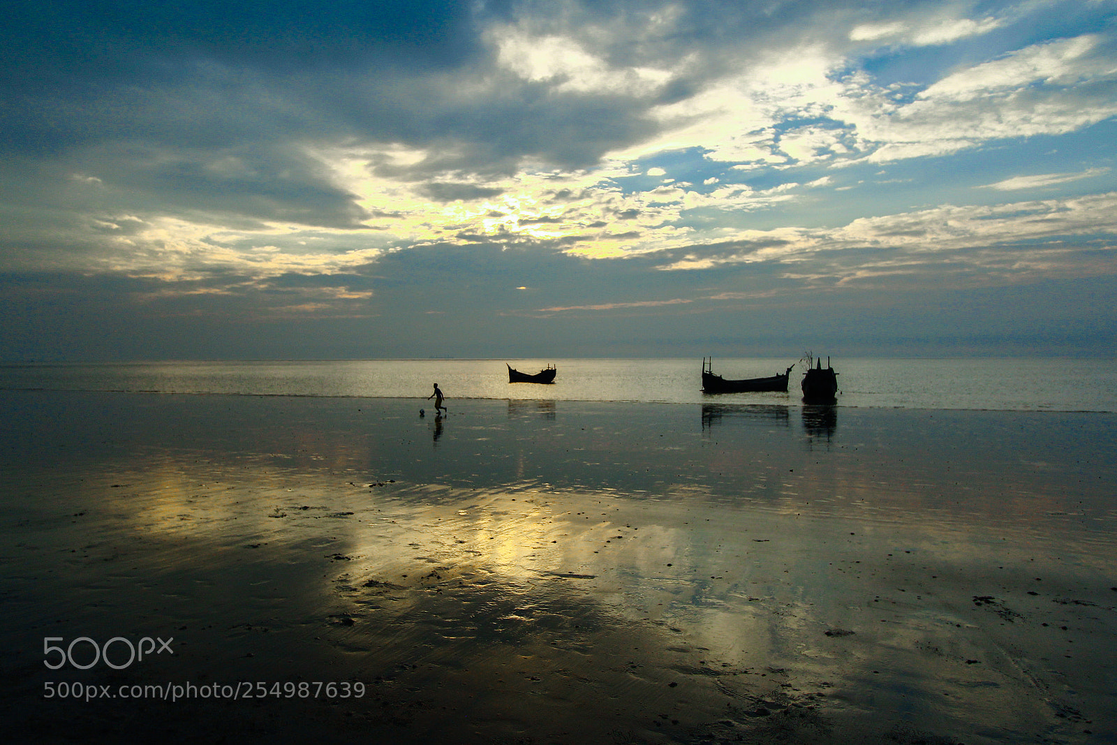 Canon EOS 600D (Rebel EOS T3i / EOS Kiss X5) sample photo. Sunset at kutubdia island photography