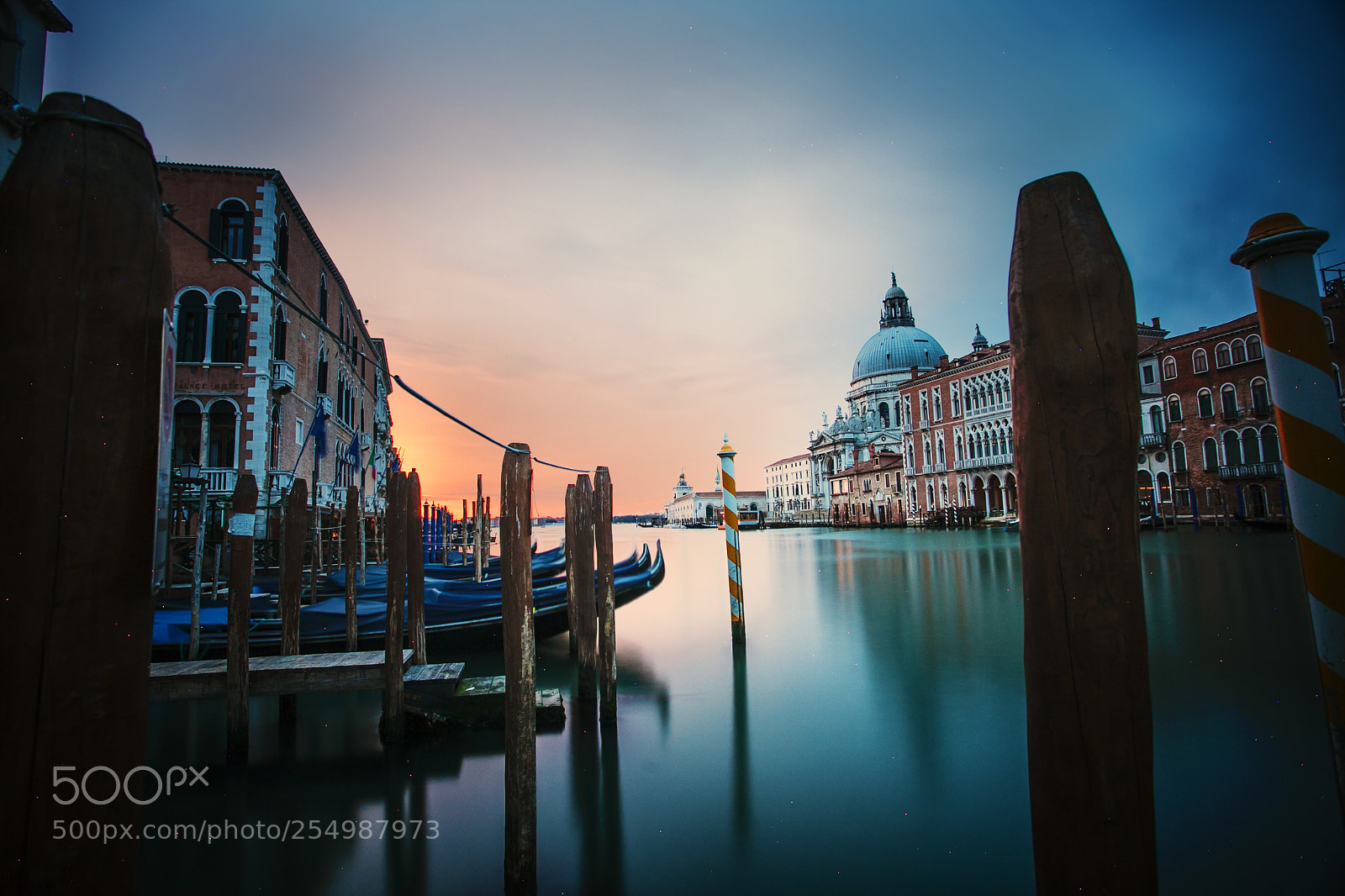 Canon EOS 5D Mark II sample photo. Venezia morning photography