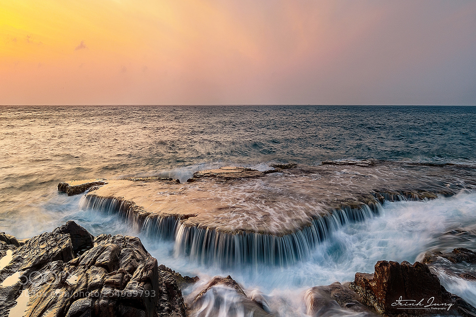 Canon EOS-1D X Mark II sample photo. Hang rai - viet photography