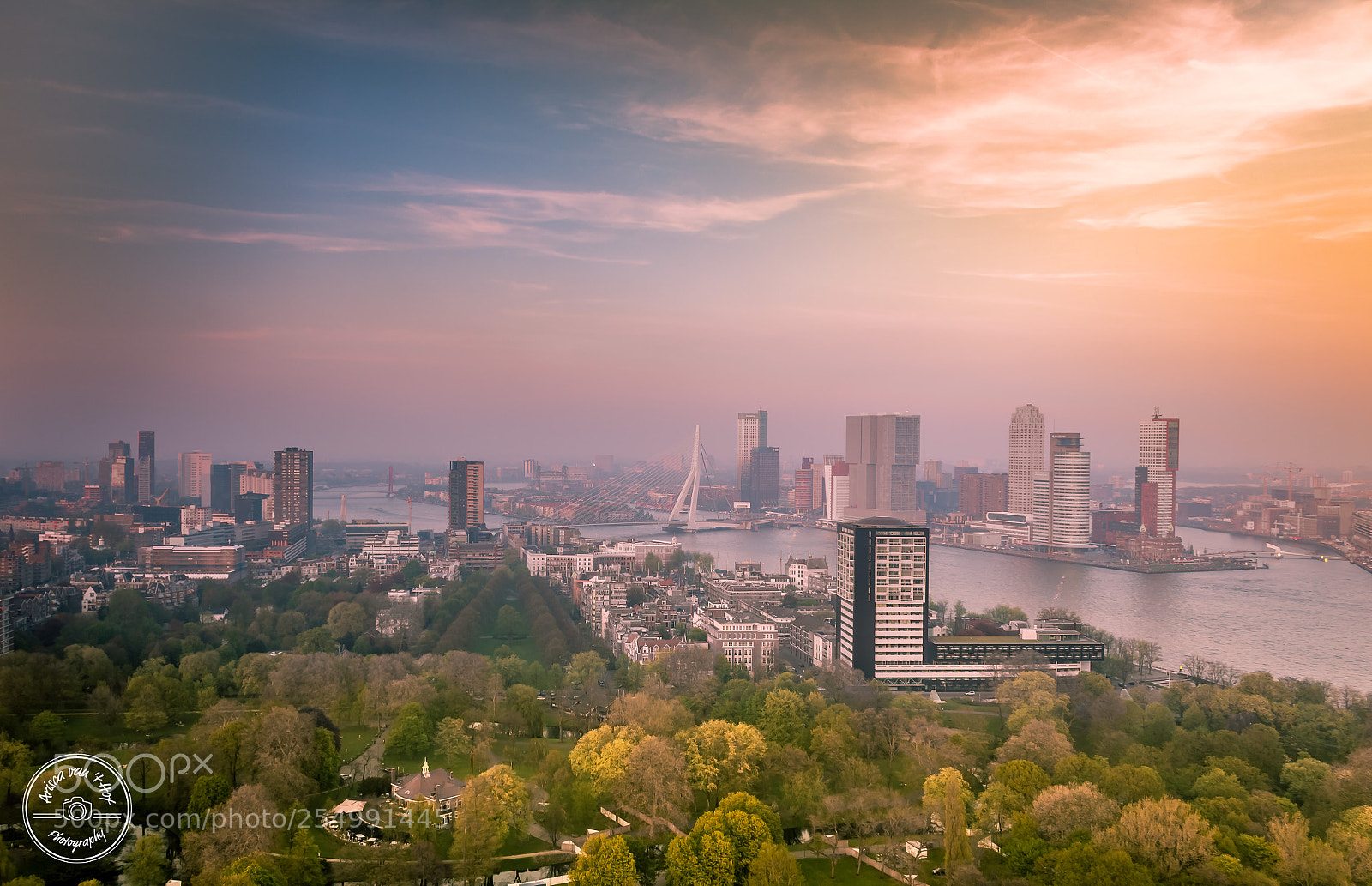 Canon EOS 1200D (EOS Rebel T5 / EOS Kiss X70 / EOS Hi) sample photo. Rotterdam is mooi! photography