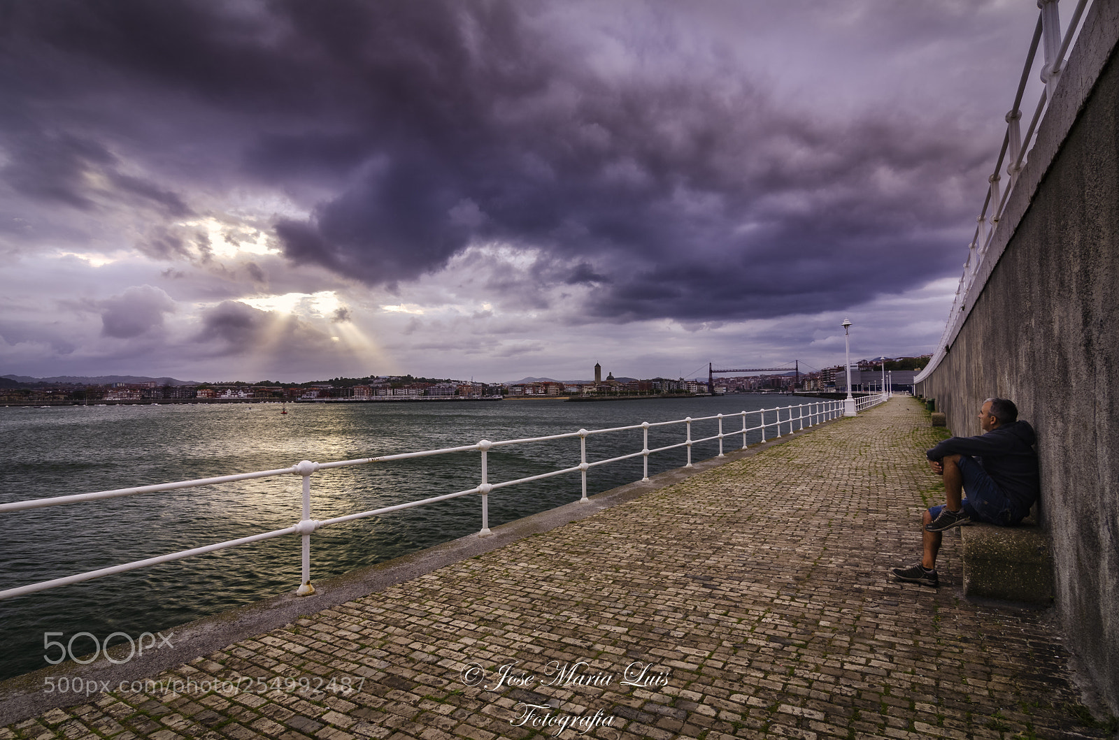 Nikon D7000 sample photo. Looking at my landscape photography