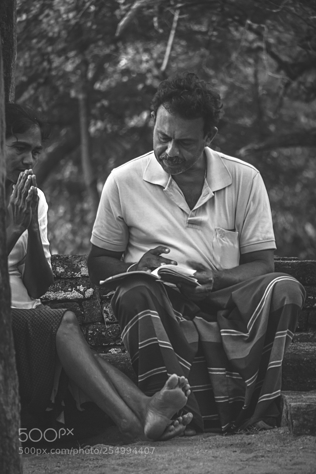 Canon EOS 600D (Rebel EOS T3i / EOS Kiss X5) sample photo. Poya day in medirigiriya photography
