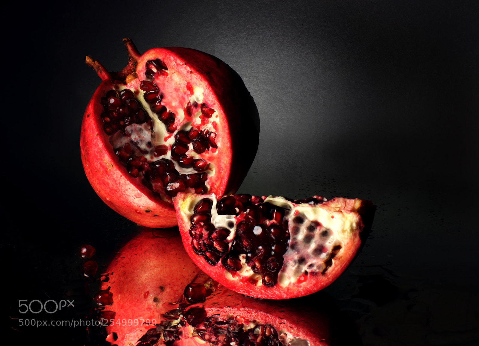 Canon EOS 500D (EOS Rebel T1i / EOS Kiss X3) sample photo. Just pomegranate photography