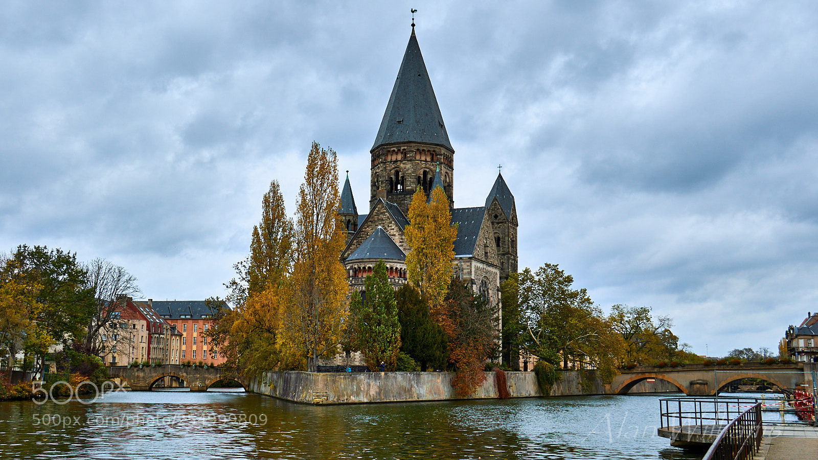 Canon EOS 7D Mark II sample photo. France photography