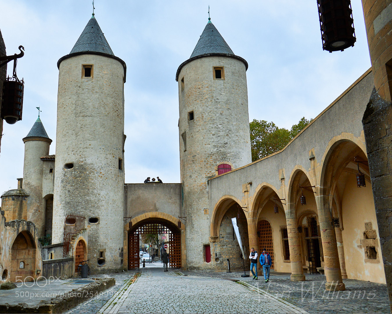 Canon EOS 7D Mark II sample photo. France photography
