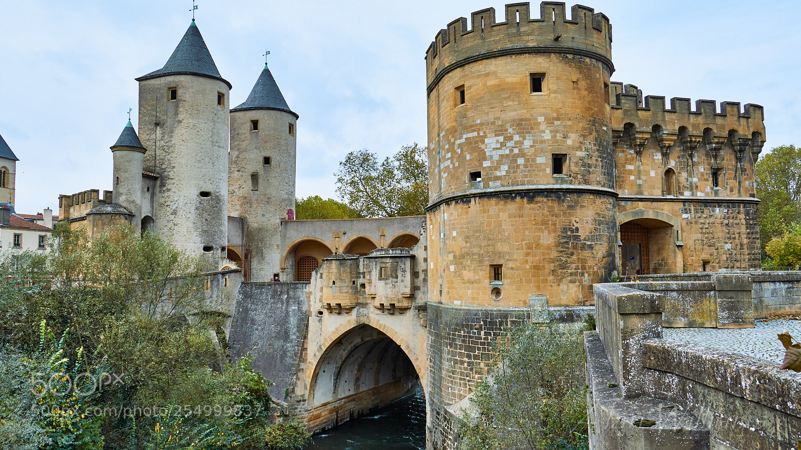 Canon EOS 7D Mark II sample photo. France photography