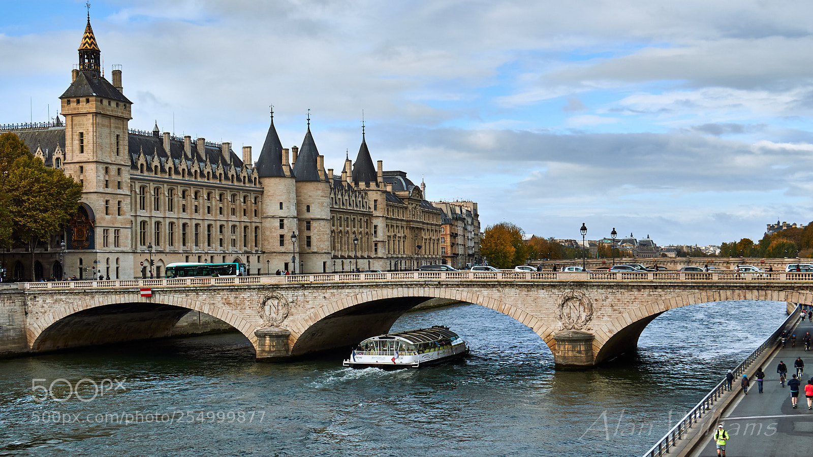 Canon EOS 7D Mark II sample photo. France photography