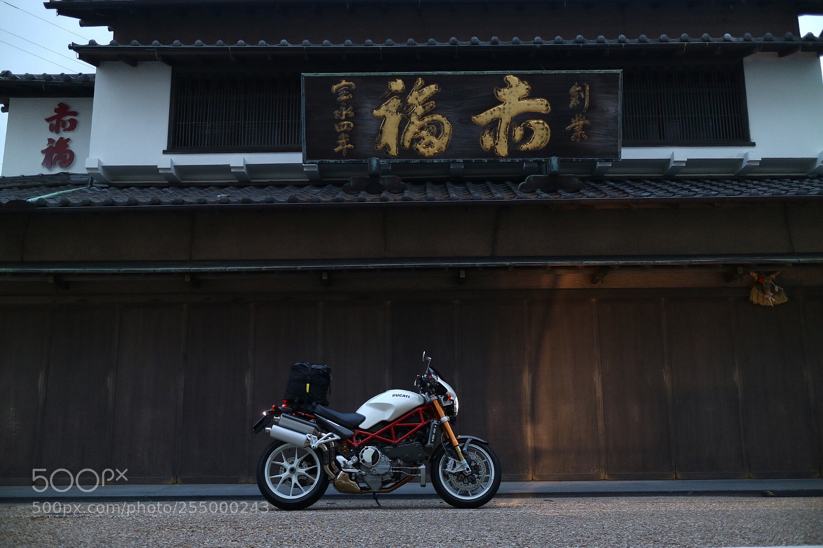 Canon EOS M3 sample photo. My ducati r4rs in photography